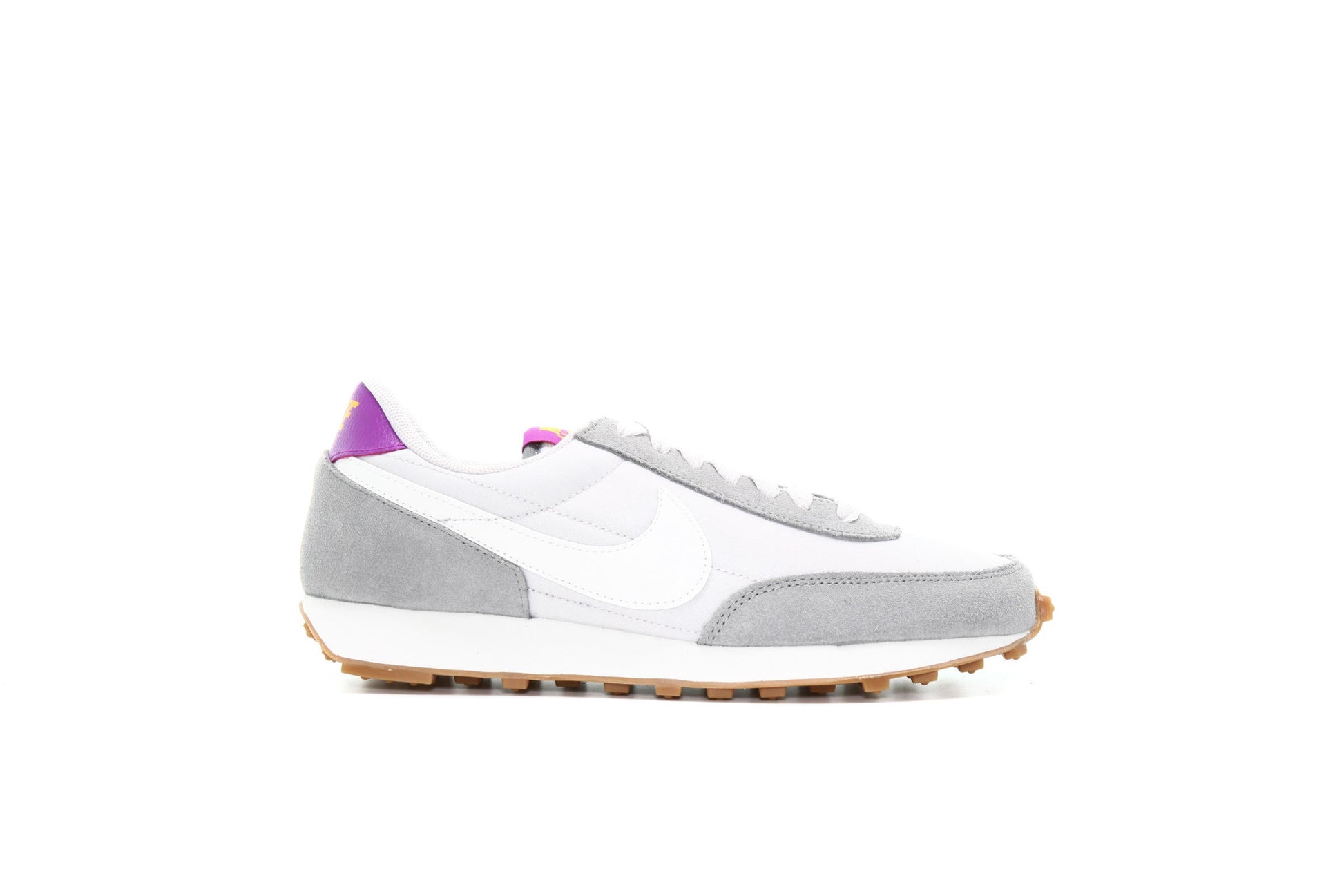 Exclusive Nike WMNS DAYBREAK "PARTICLE GREY" — 5 — Front View