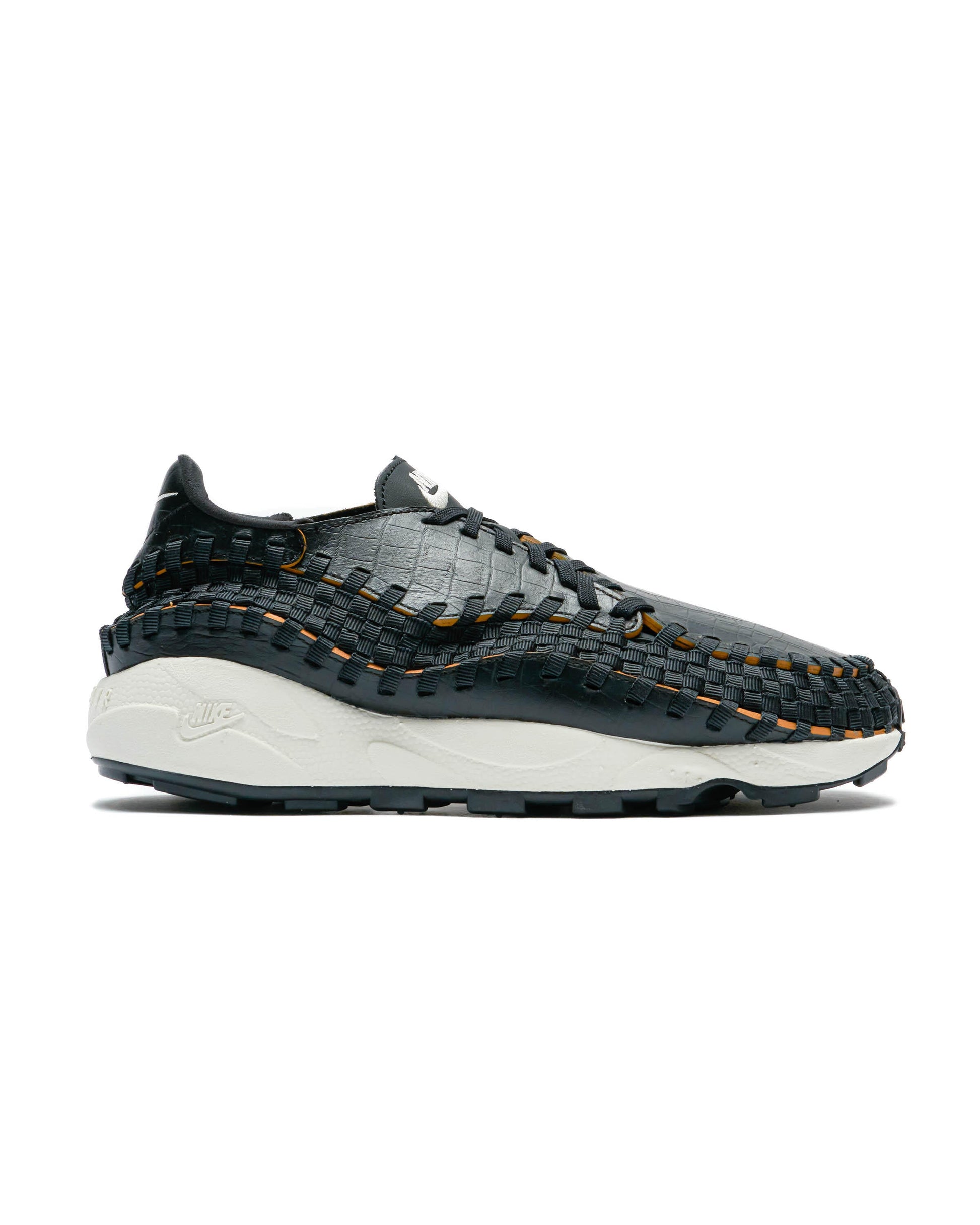 Exclusive Nike WMNS Air Footscape Woven Premium — 5 — Front View