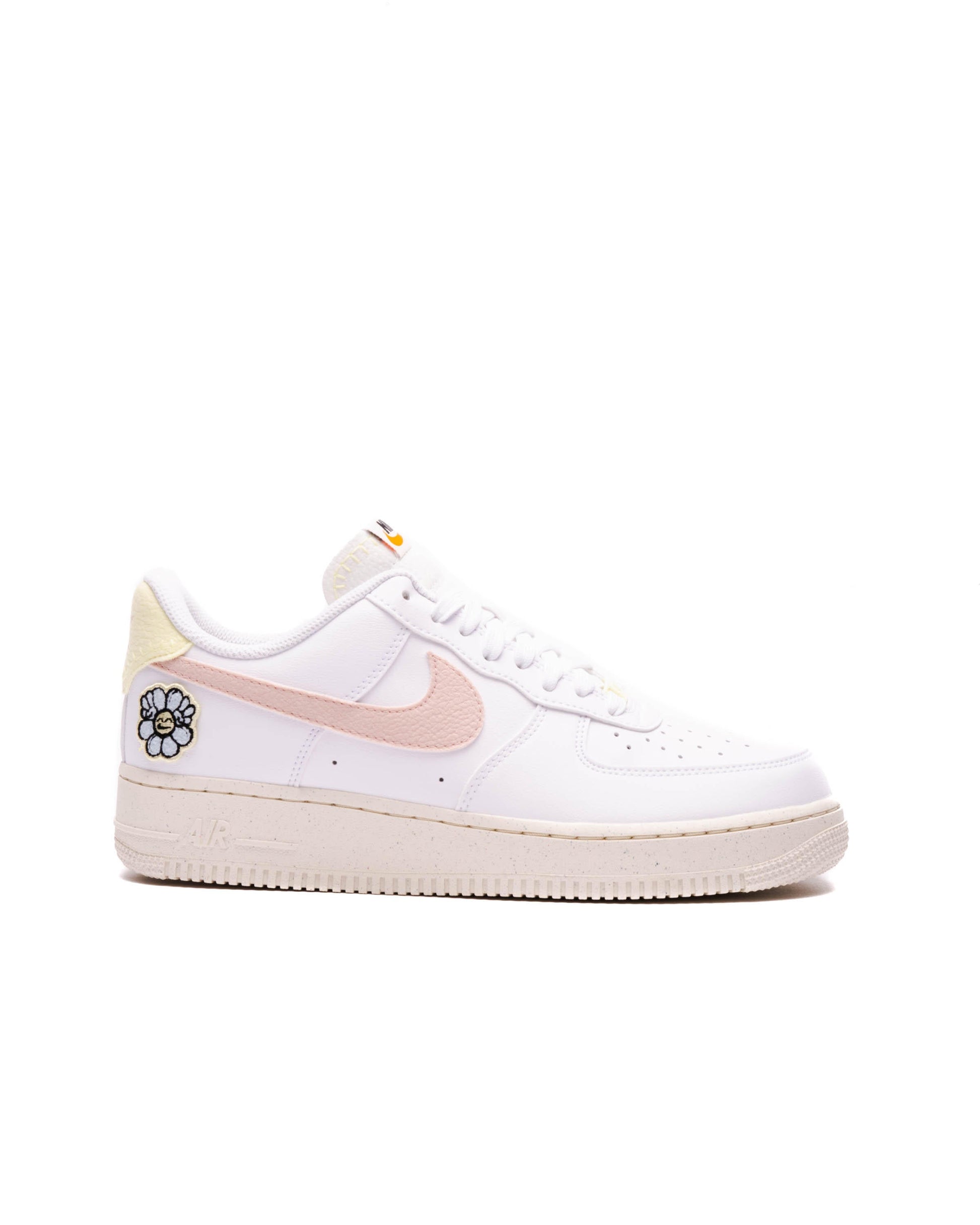 Exclusive Nike WMNS AIR FORCE 1 '07 SE Next Nature — 5 — Front View