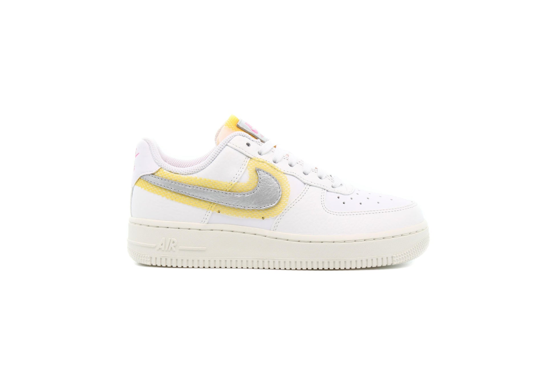 Exclusive Nike WMNS AIR FORCE 1 '07 "WHITE" — 5 — Front View