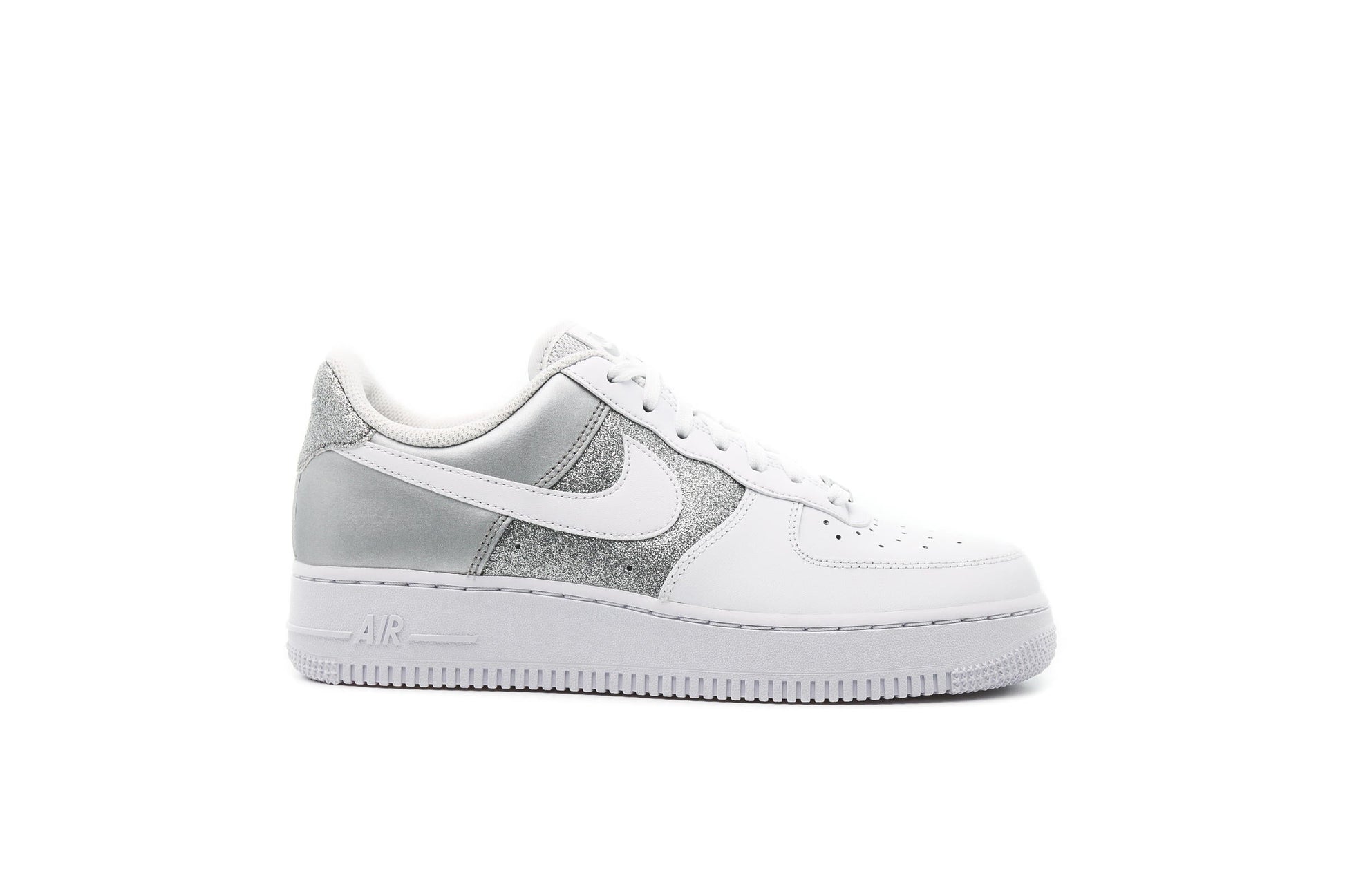 Exclusive Nike WMNS AIR FORCE 1 '07 "WHITE" — 5 — Front View