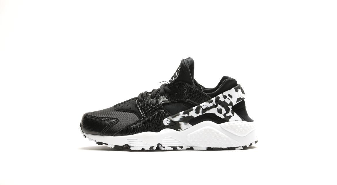 Exclusive Nike Wmns Air Huarache Run "Black" — 5 — Front View