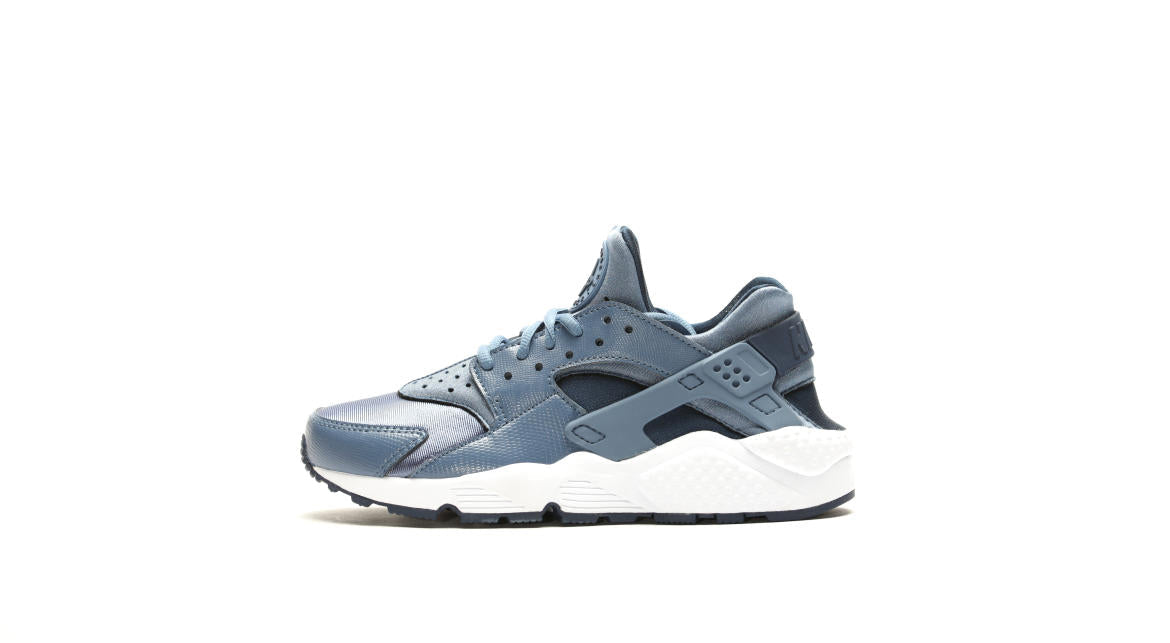 Exclusive Nike Wmns Air Huarache Run "Ocean Fog" — 5 — Front View