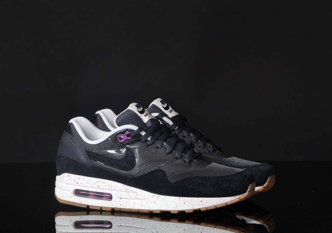 Exclusive Nike Wmns Air Max 1 — 3.5 — Front View