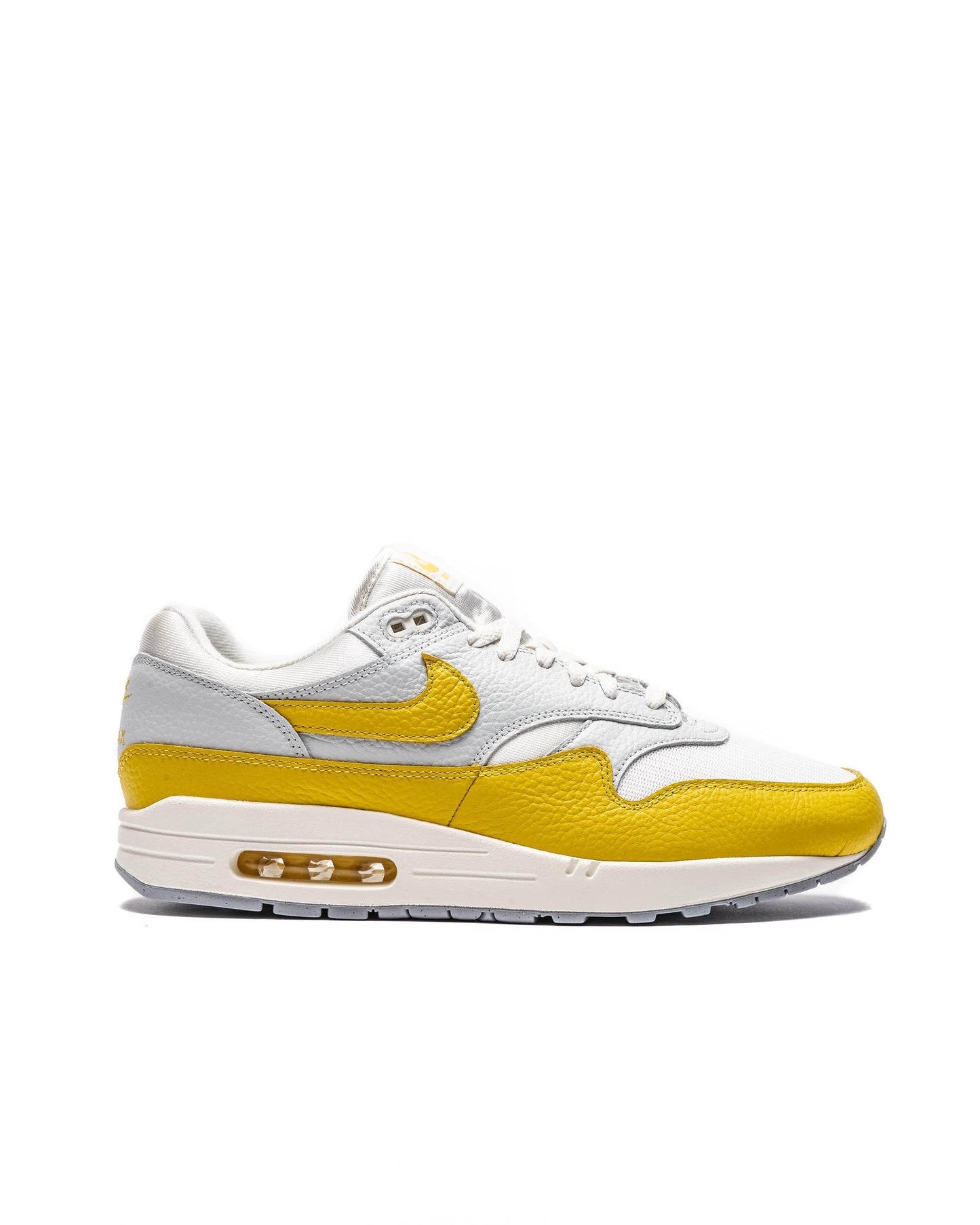Exclusive Nike WMNS AIR MAX 1 — 5 — Front View