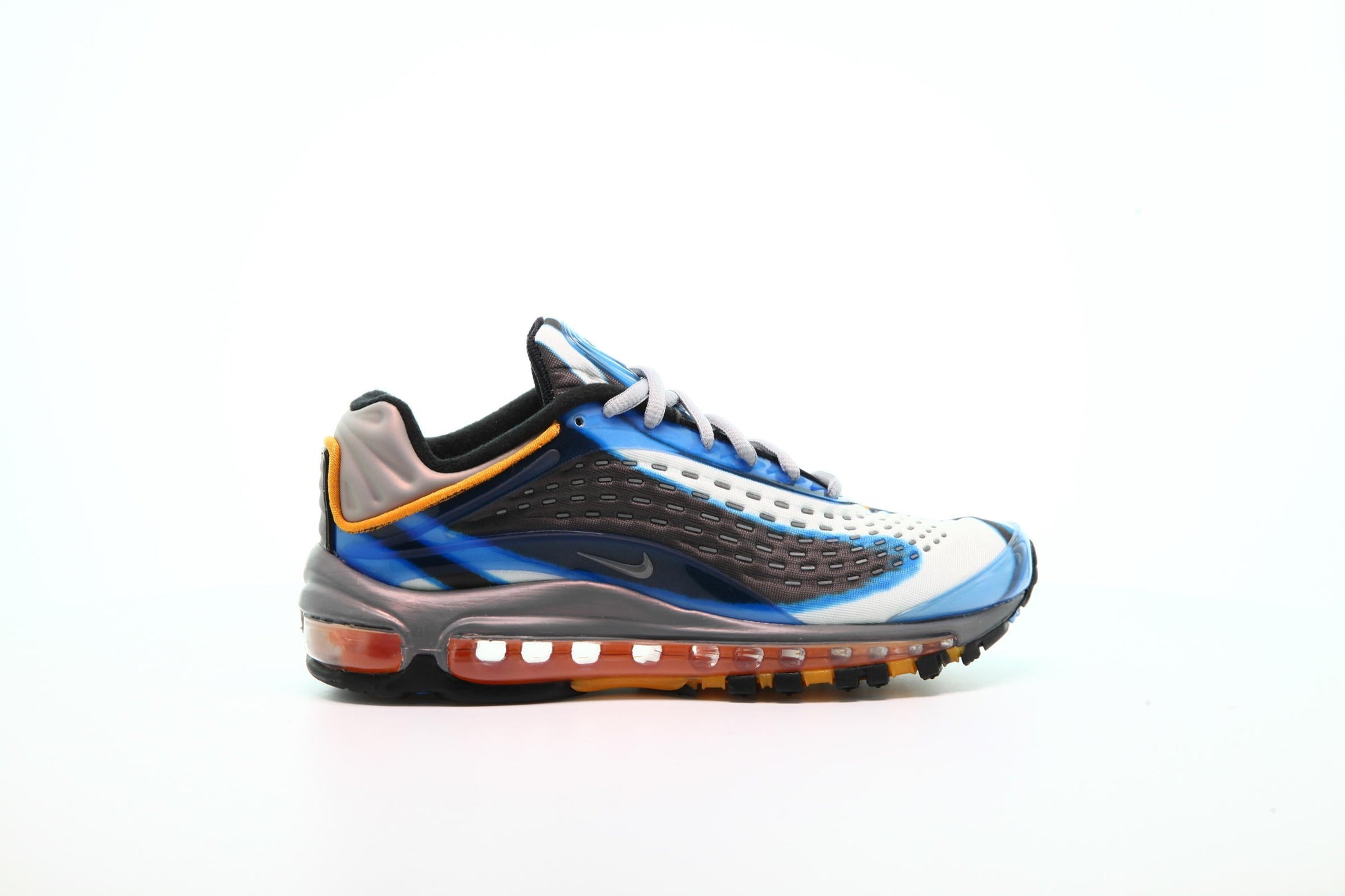 Exclusive Nike WMNS Air Max Deluxe "Photo Blue" — 5 — Front View