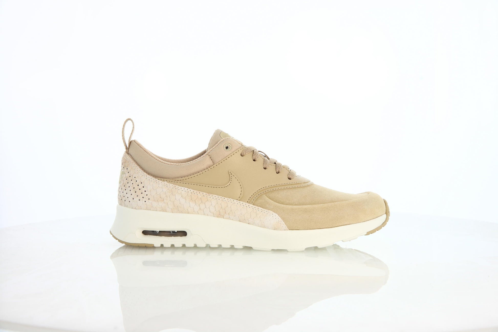 Exclusive Nike Wmns Air Max Thea Premium "Linien" — 5 — Front View