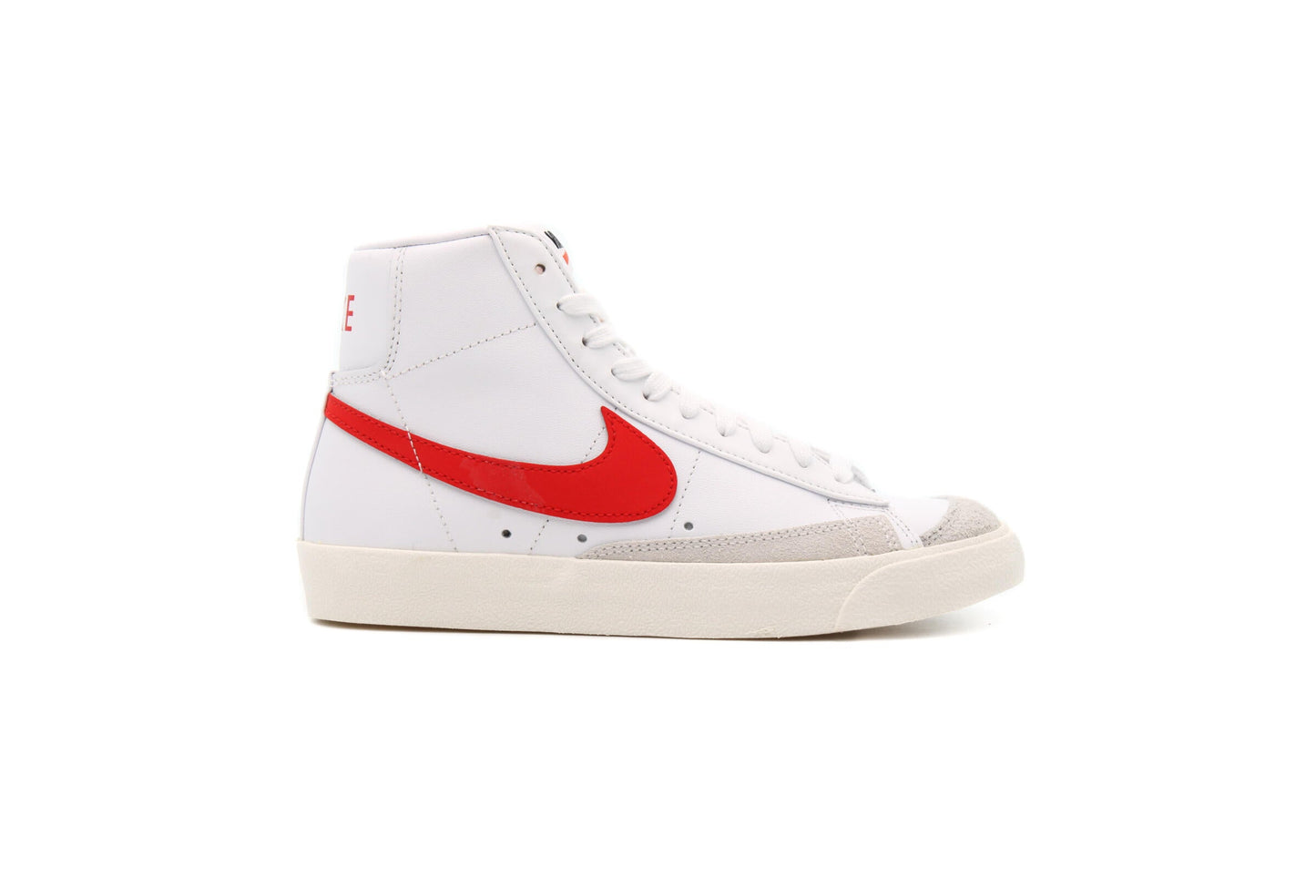 Exclusive Nike WMNS BLAZER MID '77 "SUMMIT WHITE" — 5 — Front View