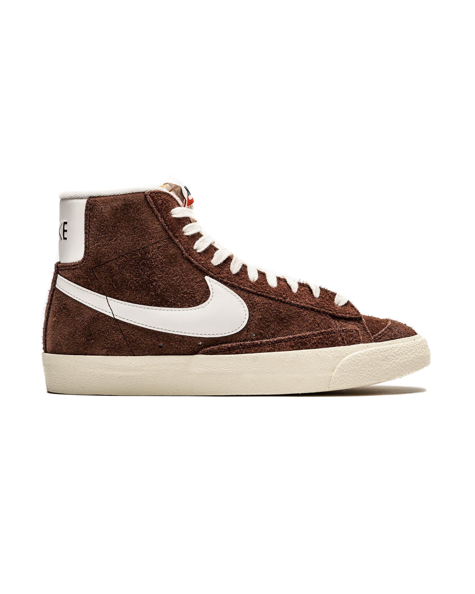 Exclusive NIKE WMNS BLAZER MID '77 VNTG — 5 — Front View