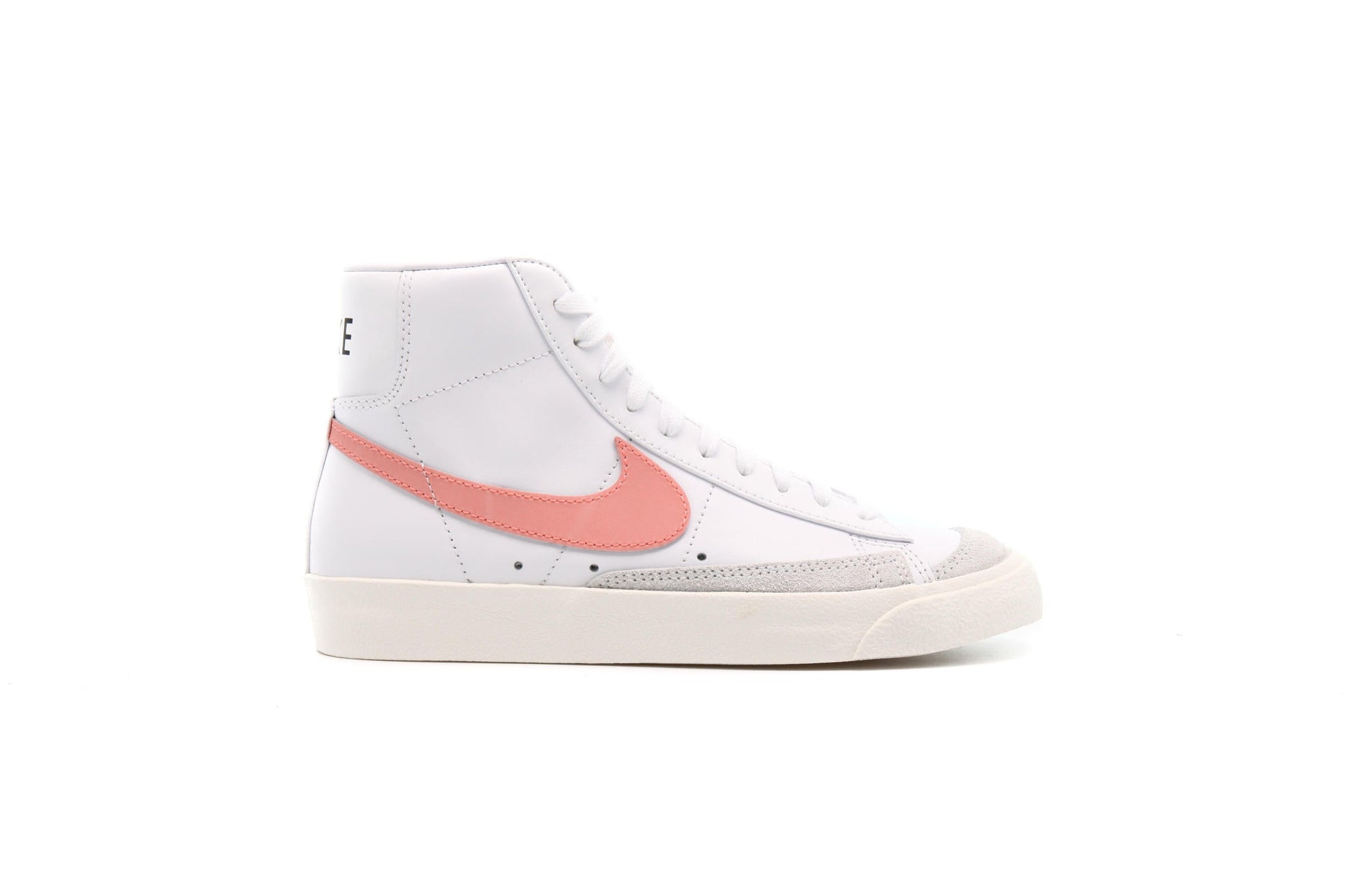 Exclusive Nike WMNS BLAZER MID '77 "WHITE" — 5 — Front View