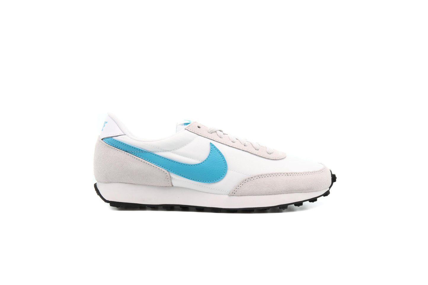 Exclusive Nike WMNS DAYBREAK "VAST GREY" — 5 — Front View