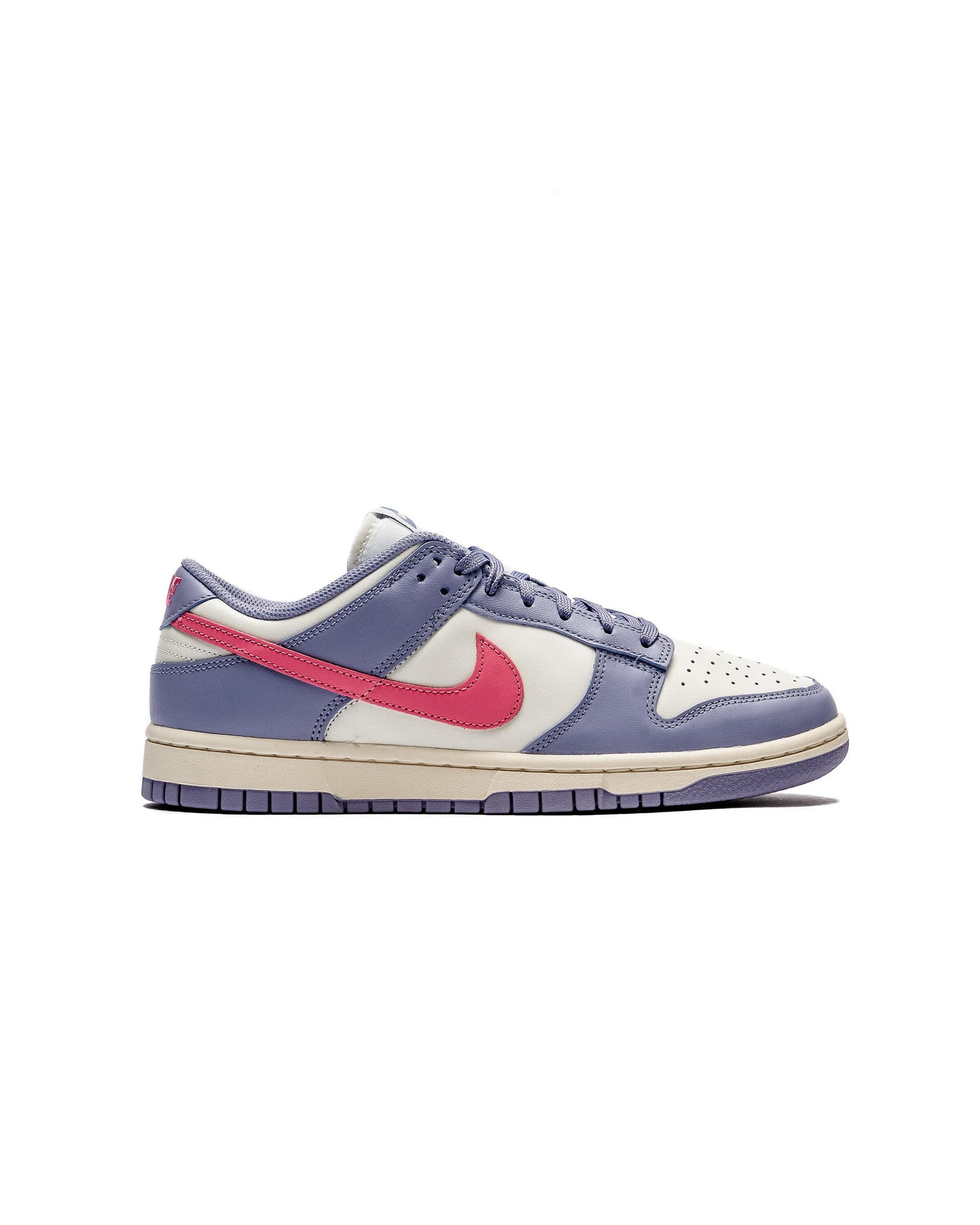 Exclusive Nike WMNS DUNK LOW — 5 — Front View