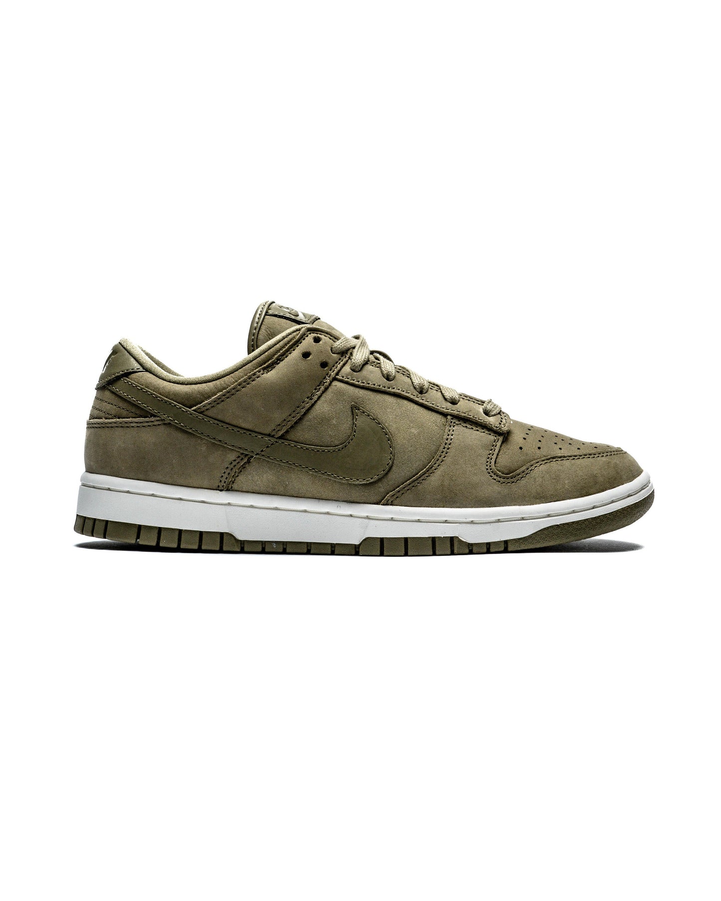 Exclusive Nike WMNS DUNK LOW PRM MF — 5 — Front View