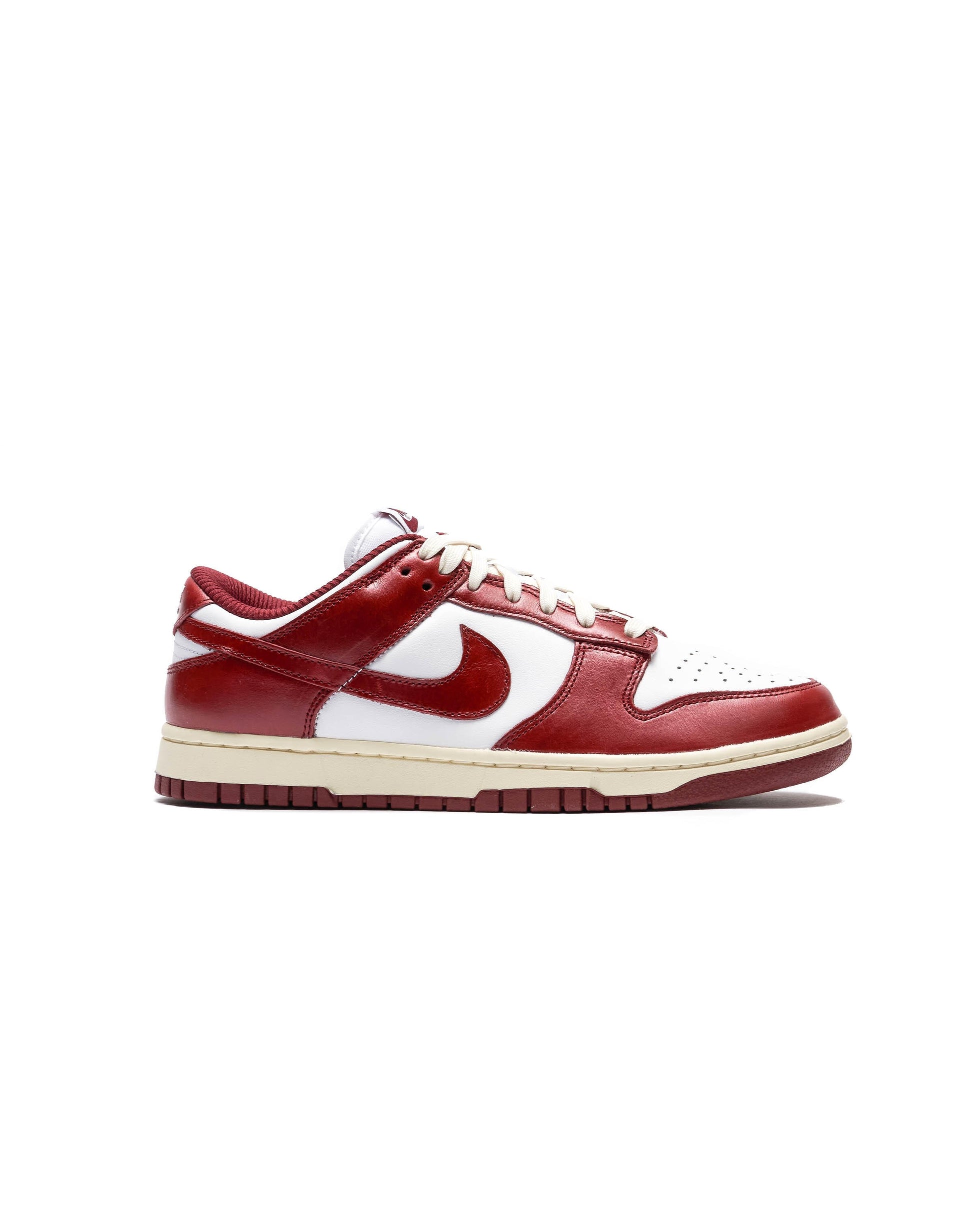 Exclusive Nike WMNS DUNK LOW PRM — 5 — Front View