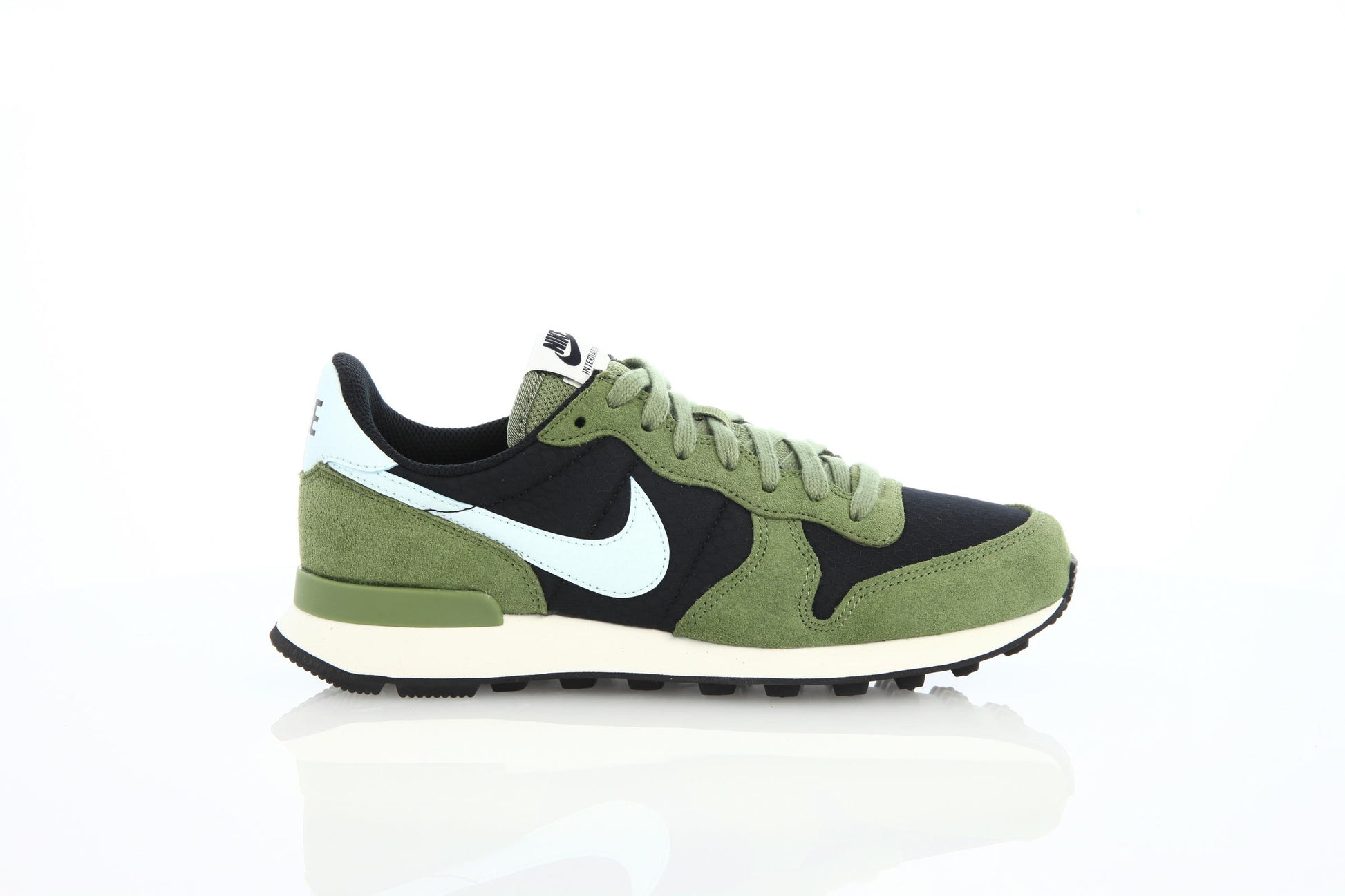 Exclusive Nike Wmns Internationalist "Glacier Blue" — 5 — Front View