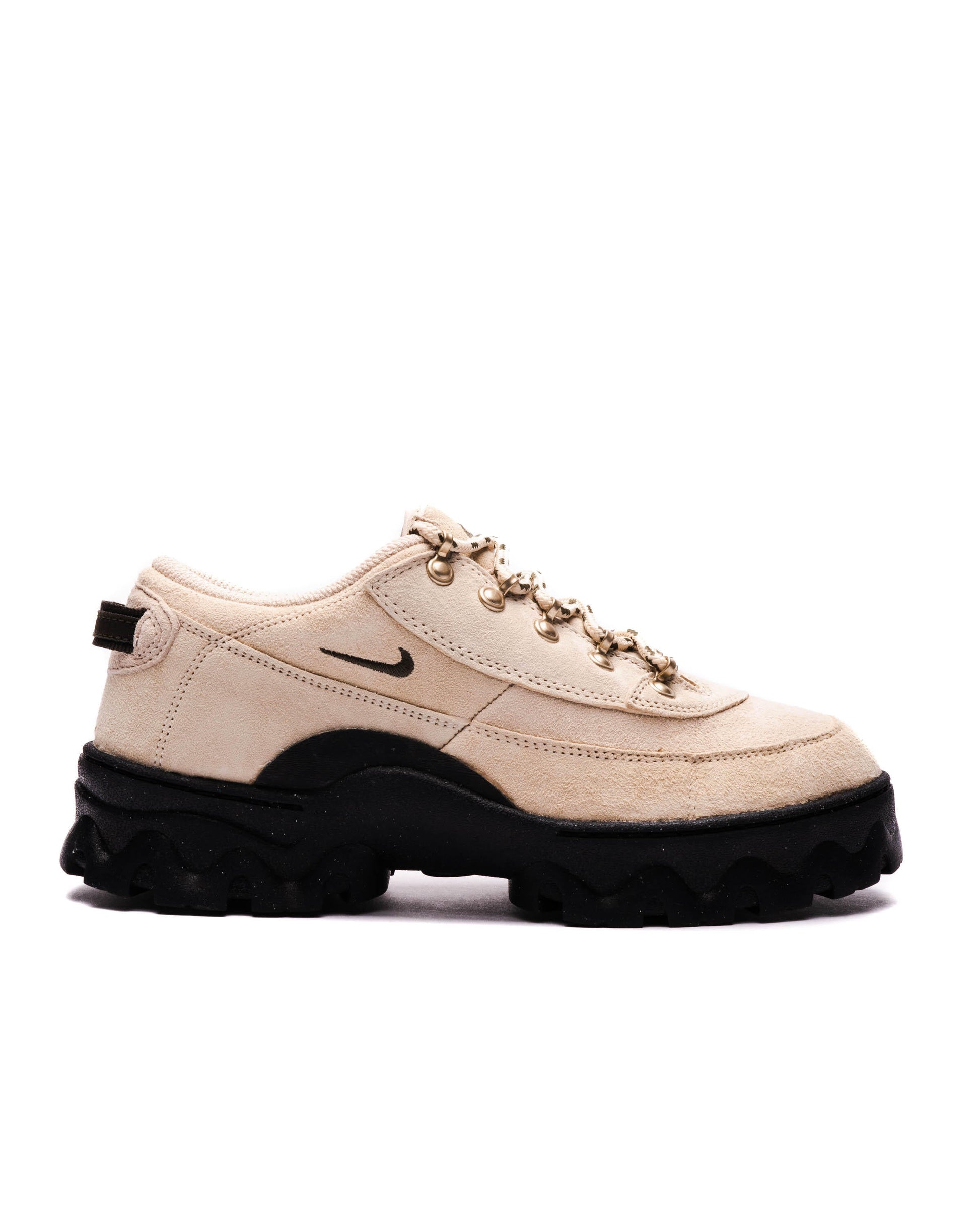 Exclusive Nike WMNS LAHAR LOW — 5 — Front View