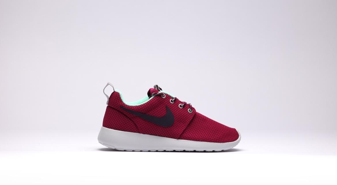 Exclusive Nike Wmns Roshe Run — 5 — Front View