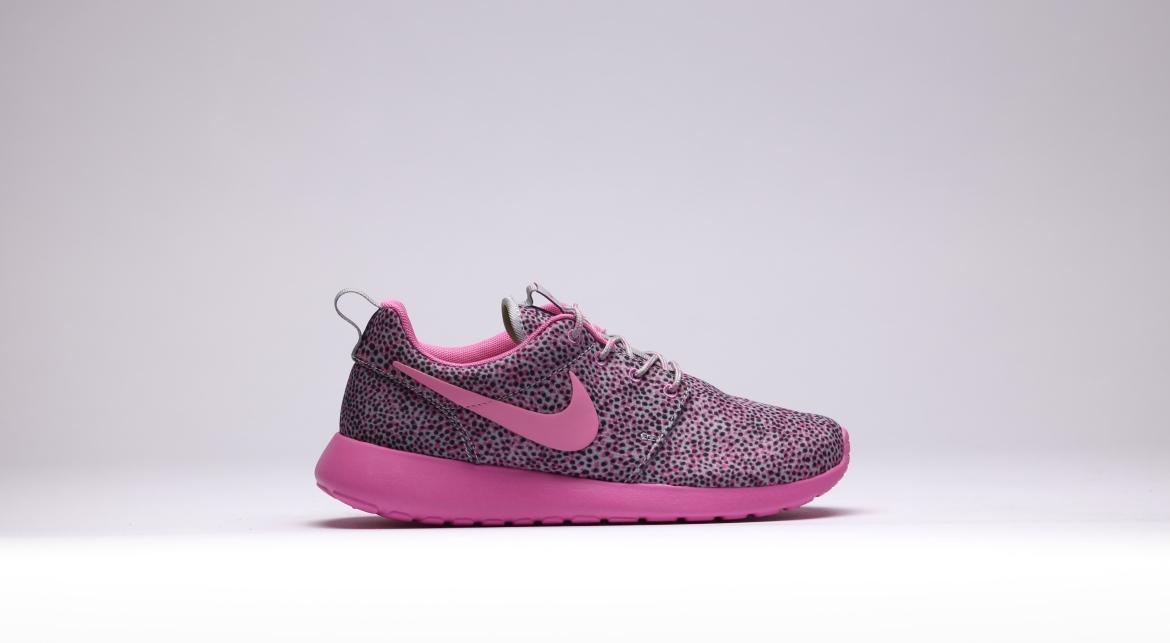 Exclusive Nike Wmns Rosherun Print — 5 — Front View