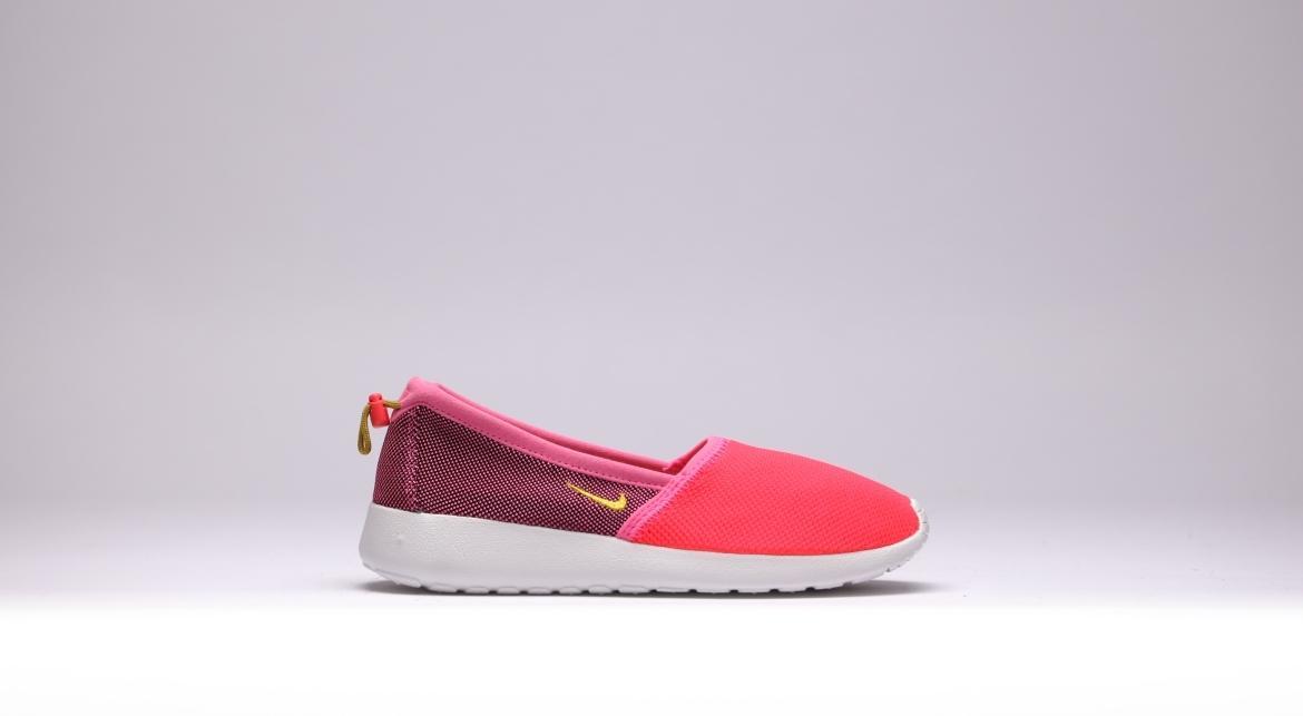 Exclusive Nike Wmns Rosherun Slip — 5 — Front View