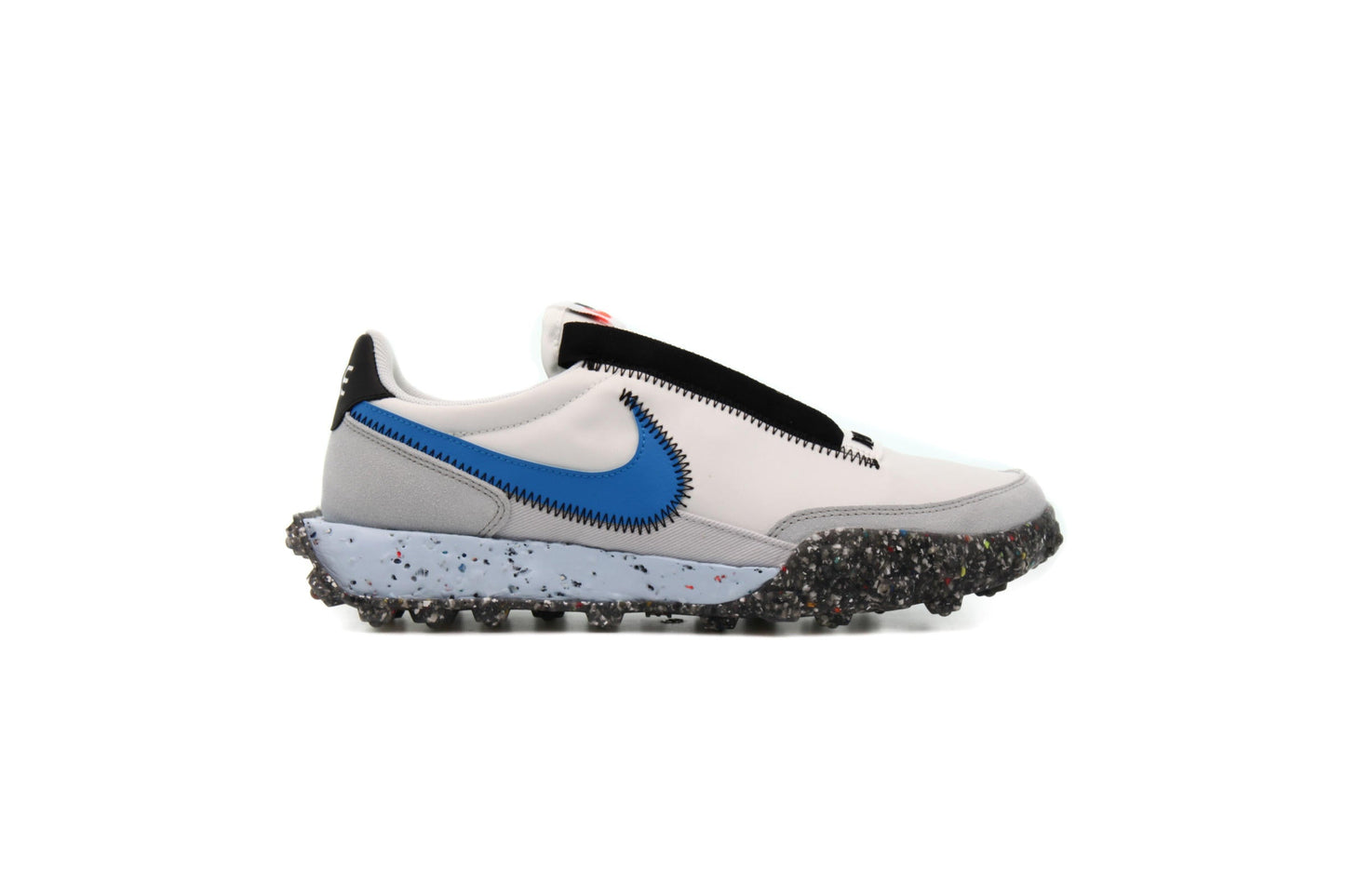 Exclusive Nike WMNS WAFFLE RACER CRATER "SUMMIT WHITE" — 5 — Front View