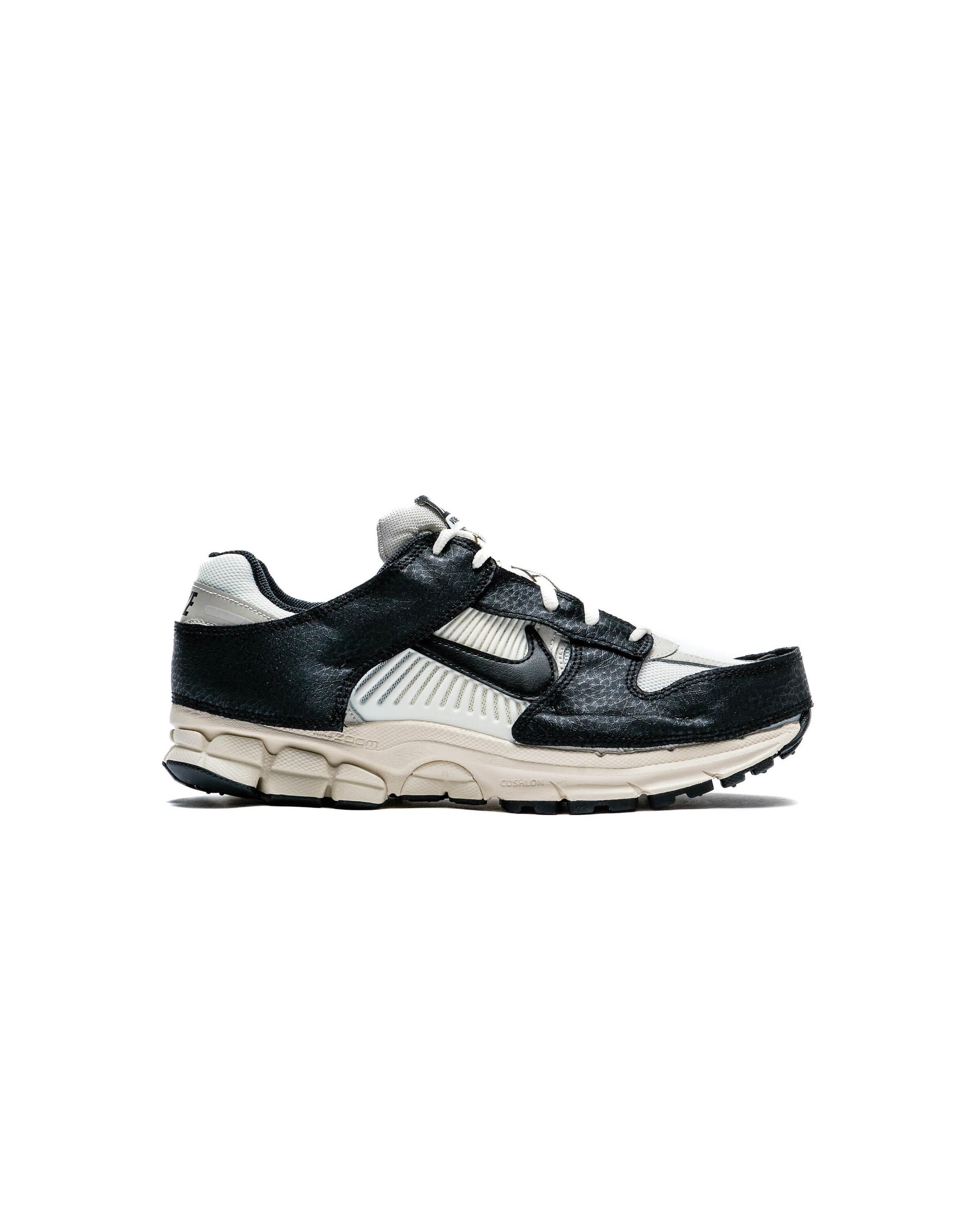 Exclusive Nike WMNS ZOOM VOMERO 5 PRM — 5 — Front View