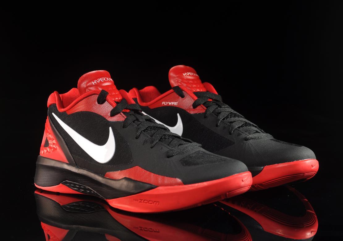 Exclusive Nike Zoom Hyperdunk 2011 Low — 3.5 — Front View