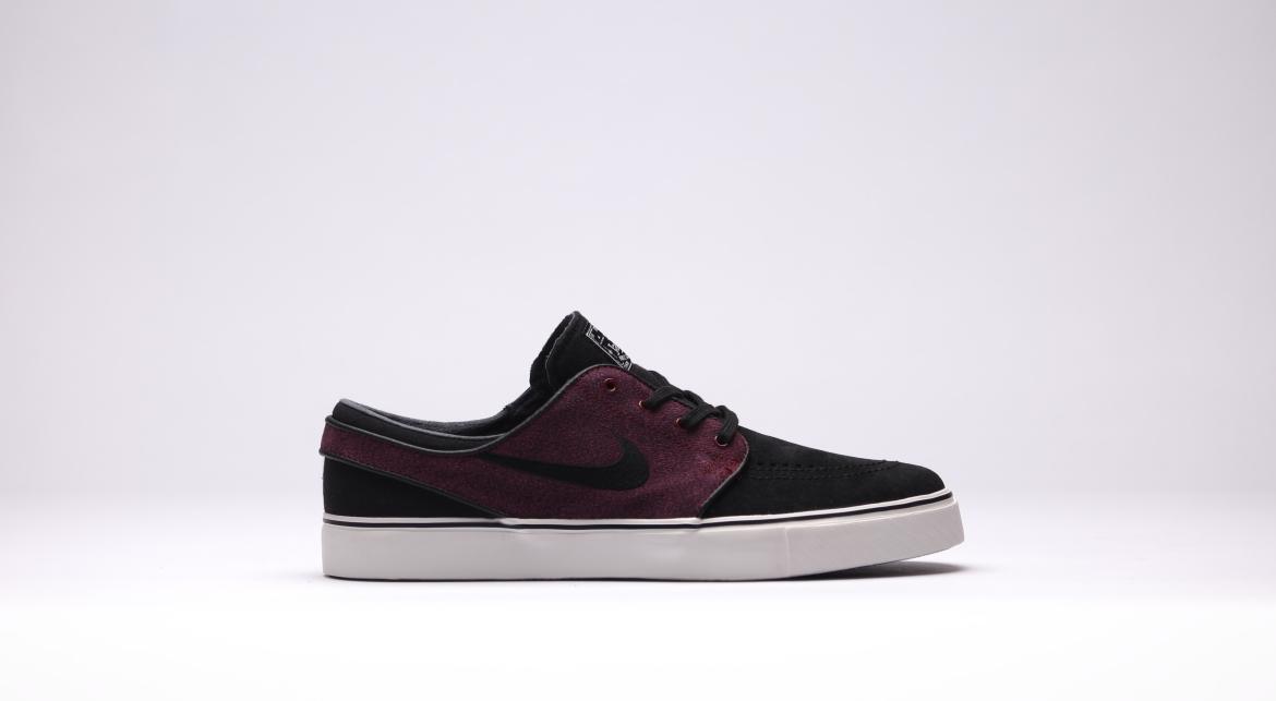 Exclusive Nike Zoom Stefan Janoski "Team Red" — 3.5 — Front View