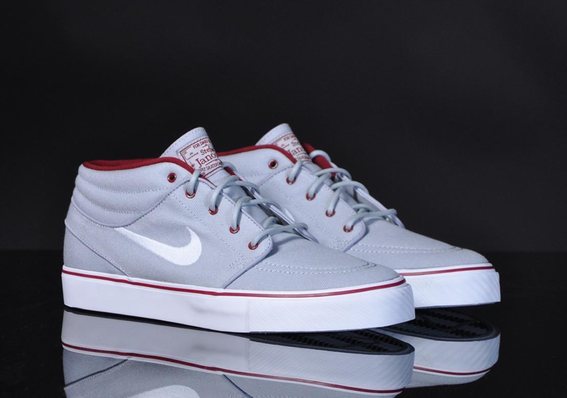 Exclusive Nike Zoom Stefan Janoski Mid — 3.5 — Front View