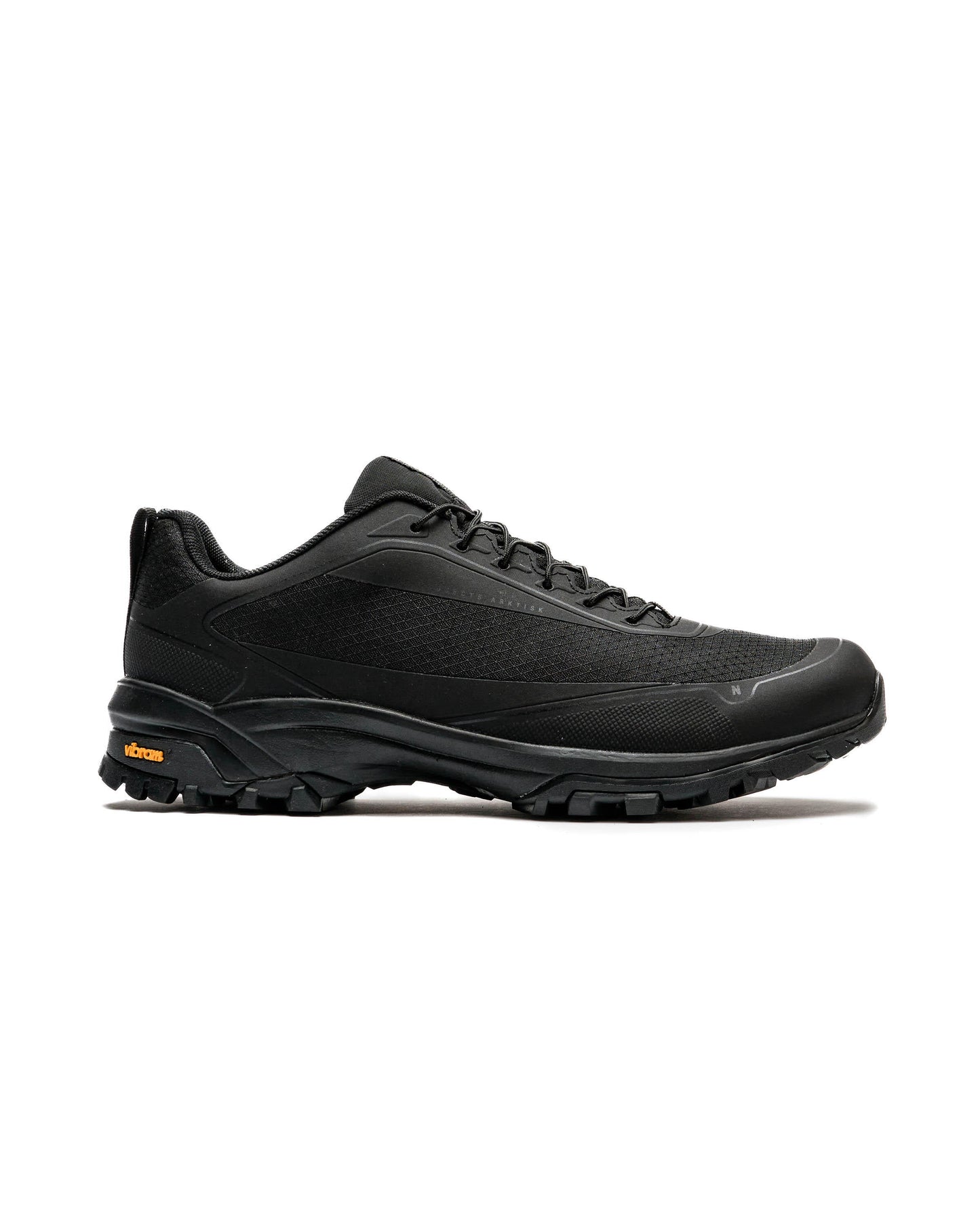Exclusive Norse Projects Lace Up Runner V02 — 6.5 — Front View