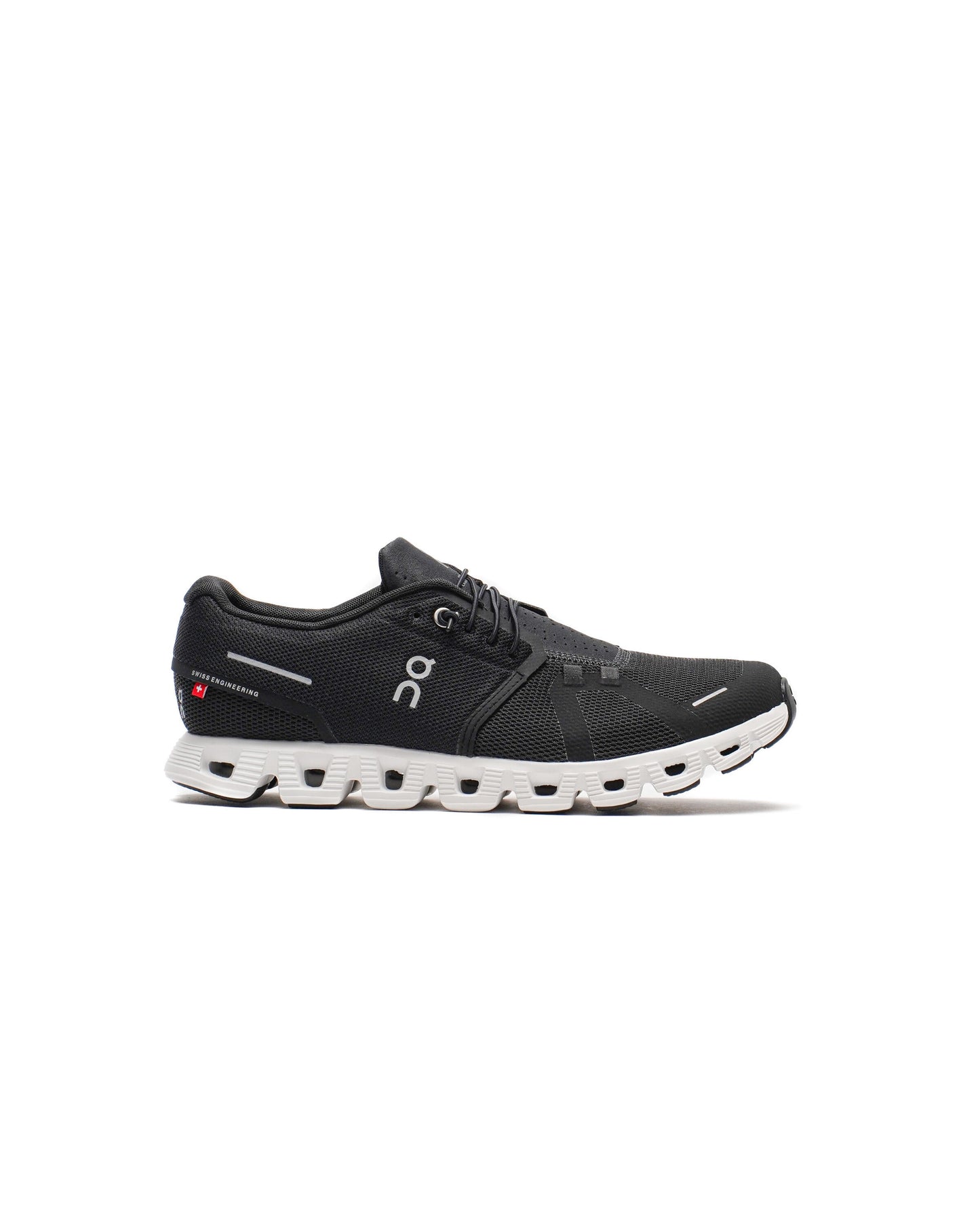 Exclusive ON Running Cloud 5 — 7 — Front View