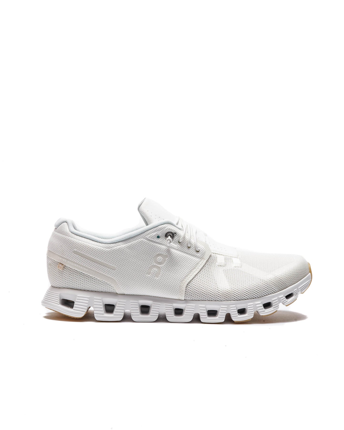 Exclusive ON Running Cloud 5 Undyed — 7 — Front View