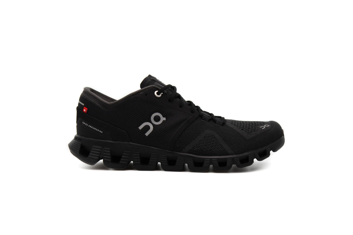 Exclusive ON Running CLOUD X "BLACK" — 7 — Front View