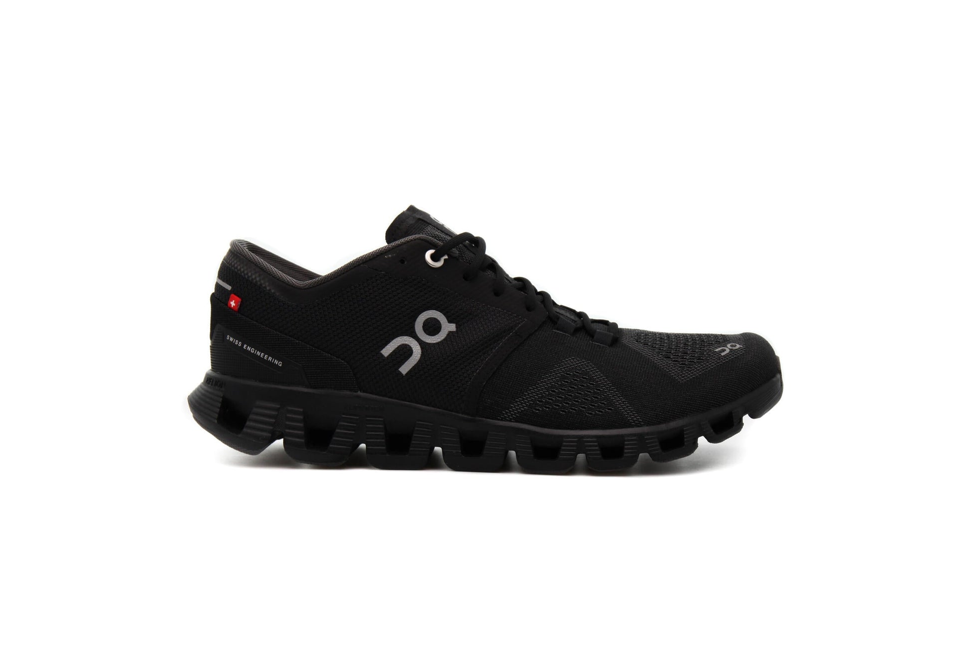Exclusive ON Running CLOUD X "BLACK" — 7 — Front View