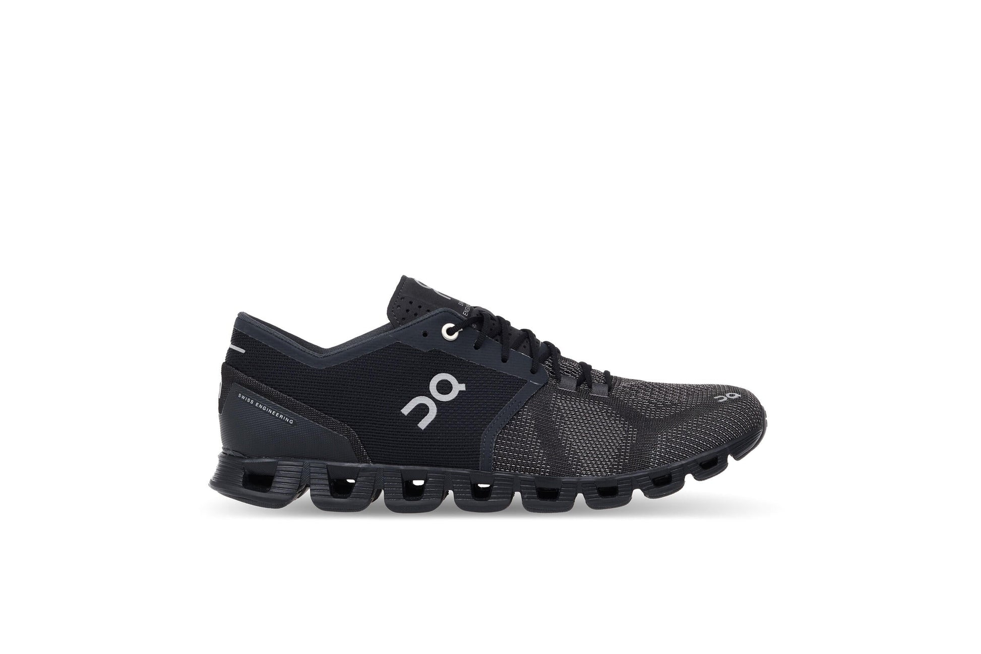 Exclusive ON Running CLOUD X "BLACK" — 7 — Front View