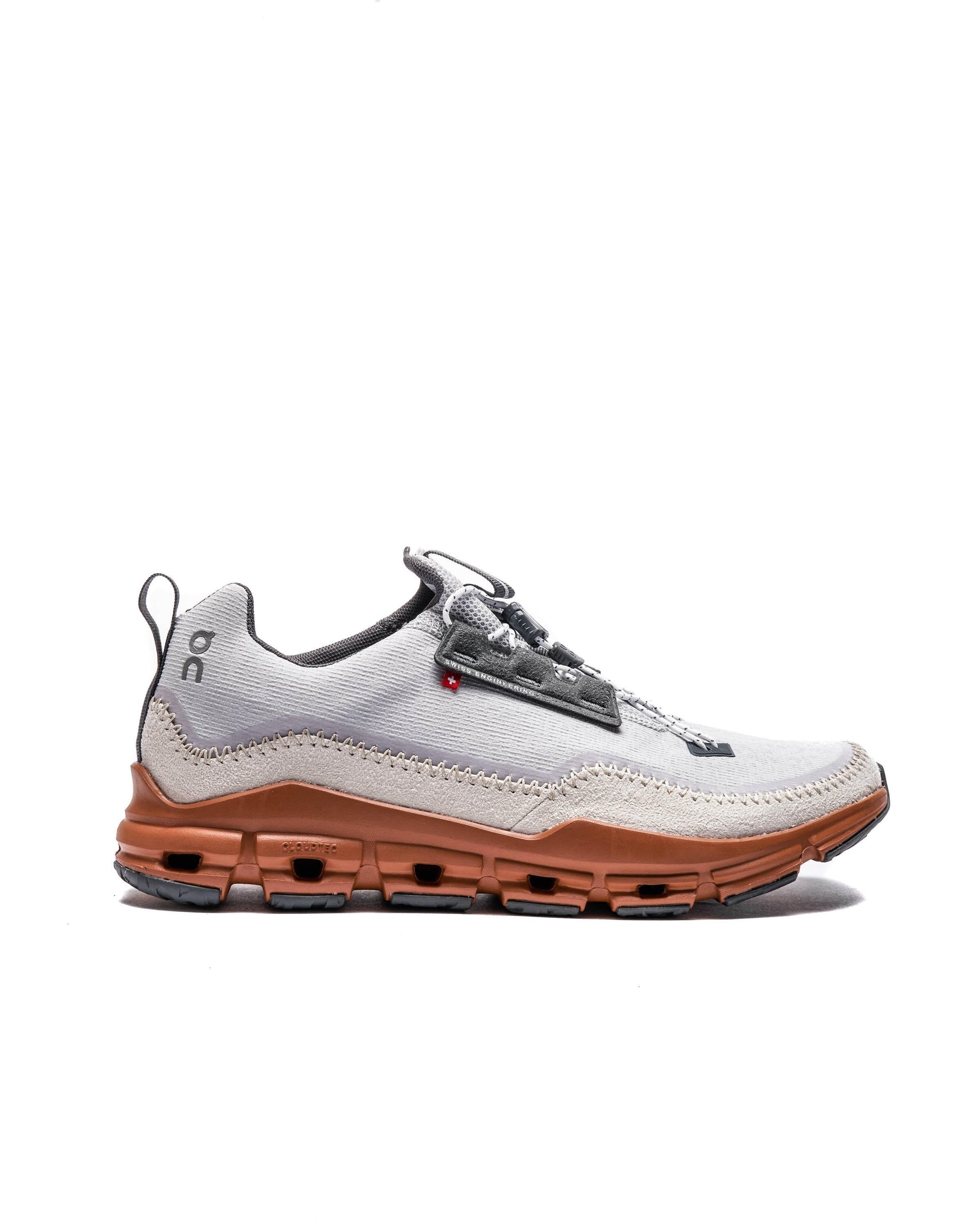 Exclusive ON Running Cloudaway — 7 — Front View