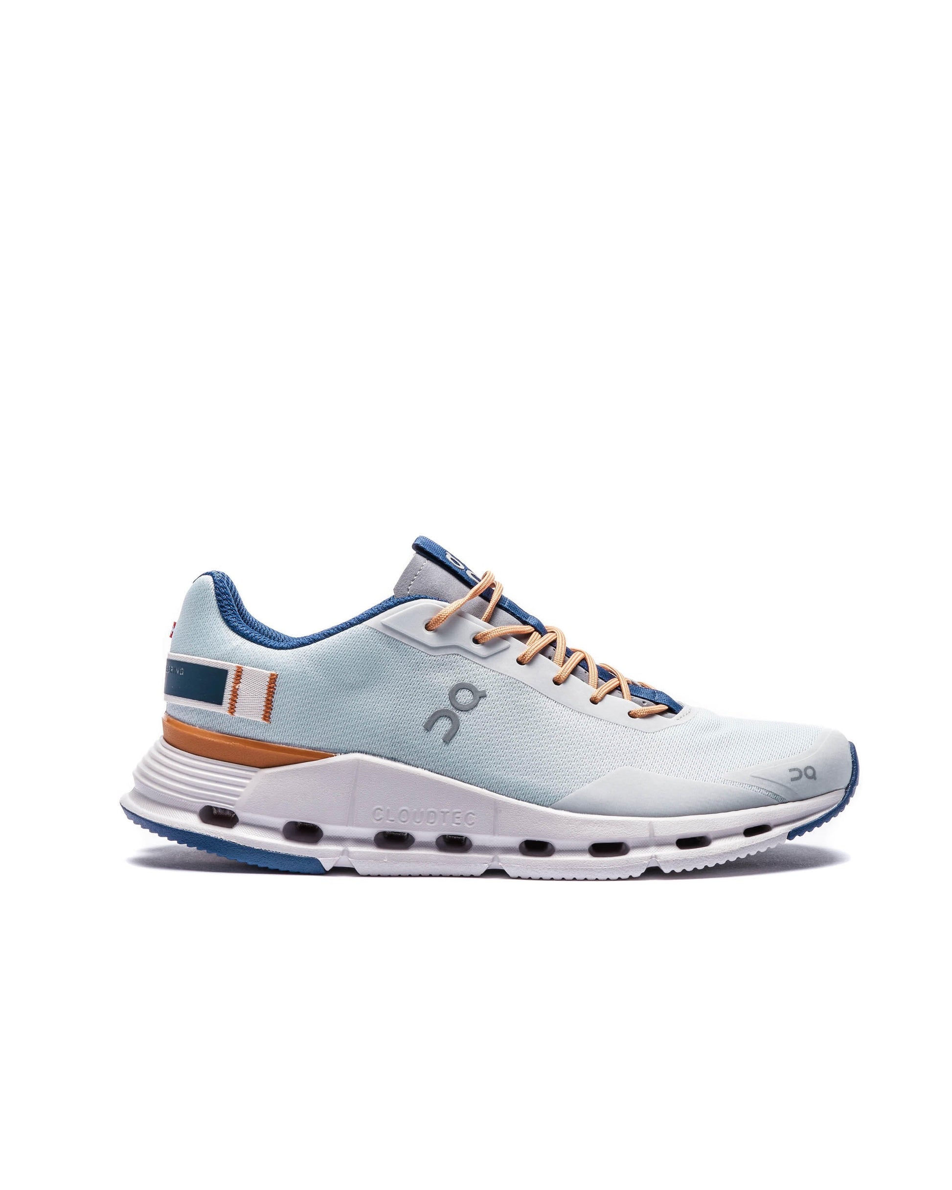 Exclusive ON Running WMNS Cloudnova Form — 5 — Front View