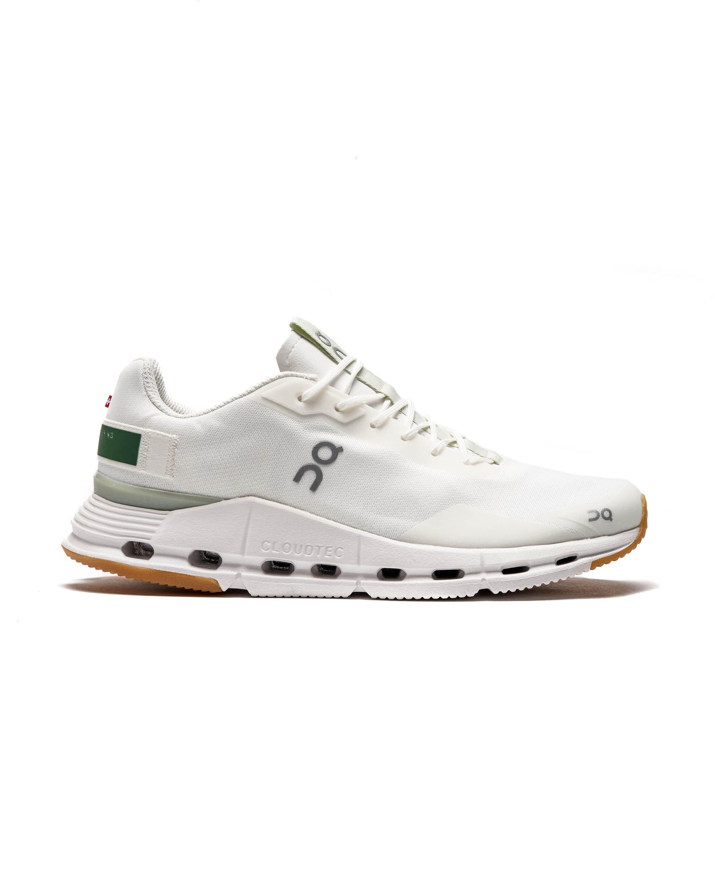 Exclusive ON Running Cloudnova Form — 7 — Front View
