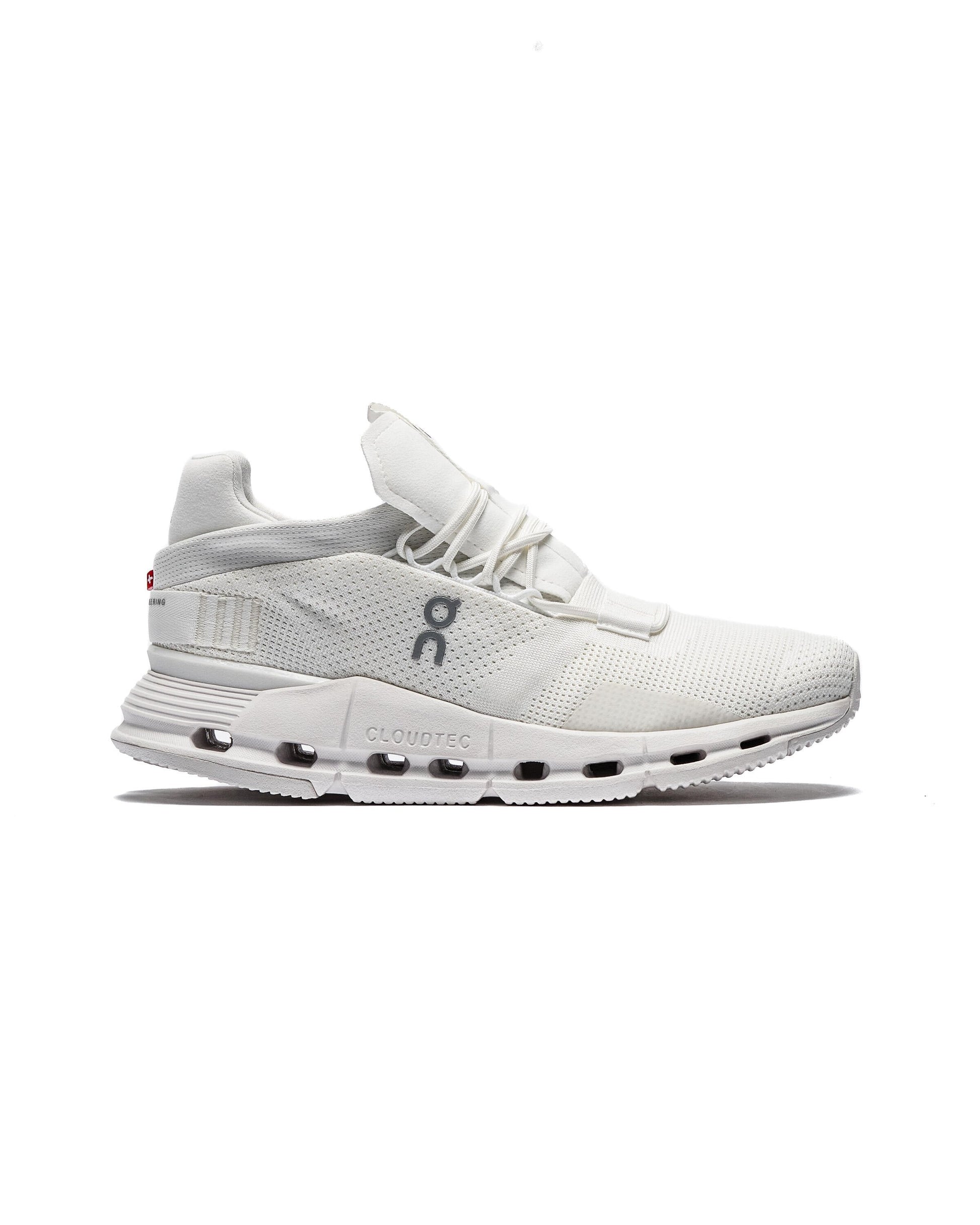 Exclusive ON Running Cloudnova — 7 — Front View