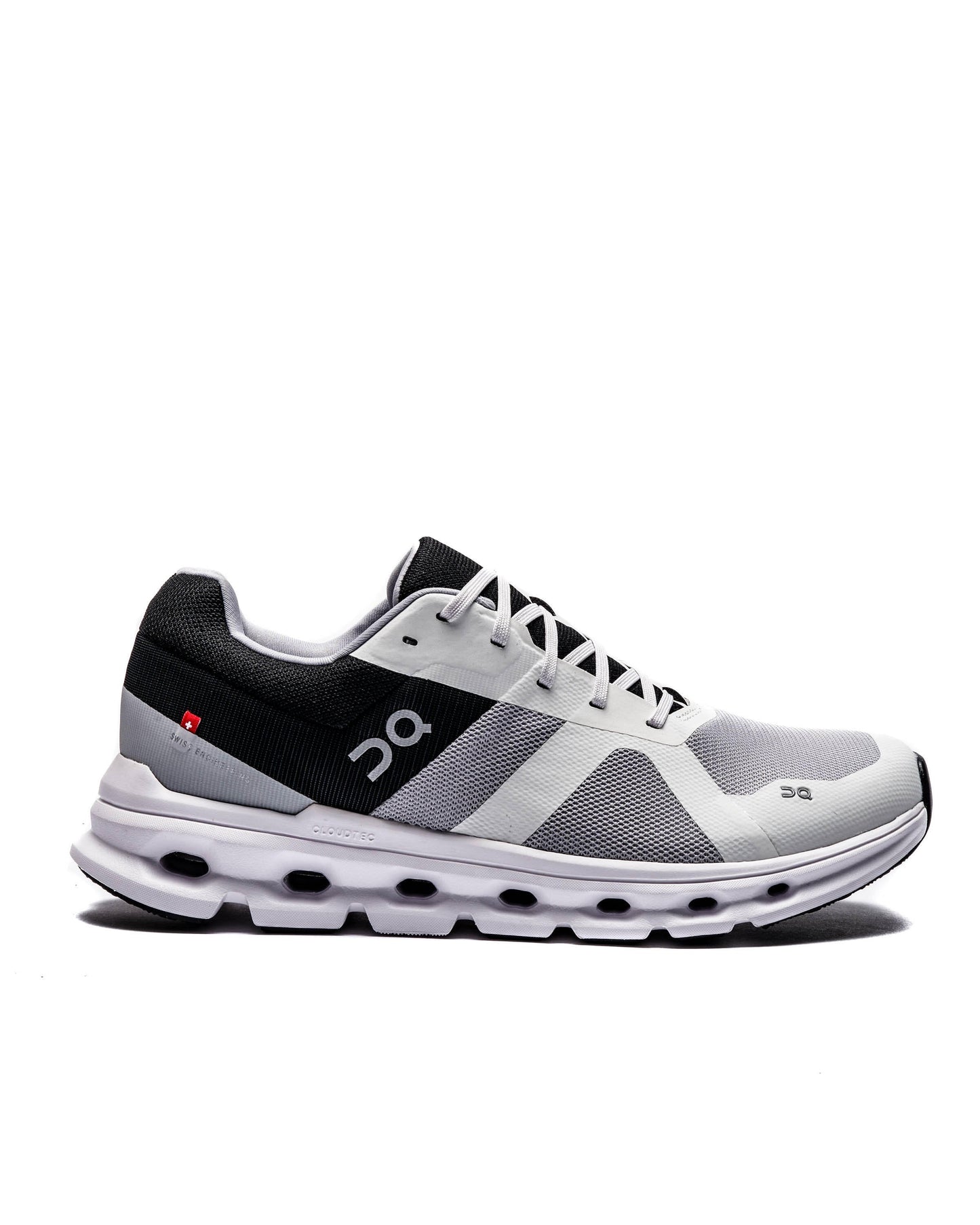 Exclusive ON Running Cloudrunner 4 — 7 — Front View