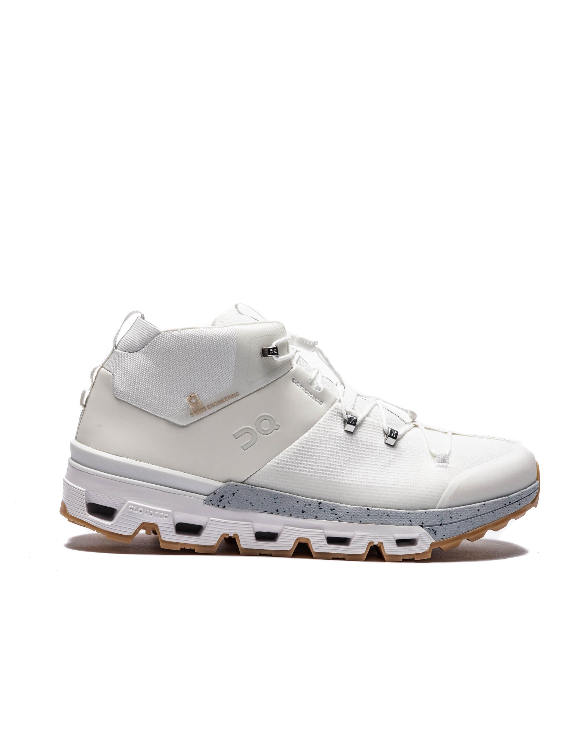 Exclusive ON Running Cloudtrax Undyed — 7 — Front View