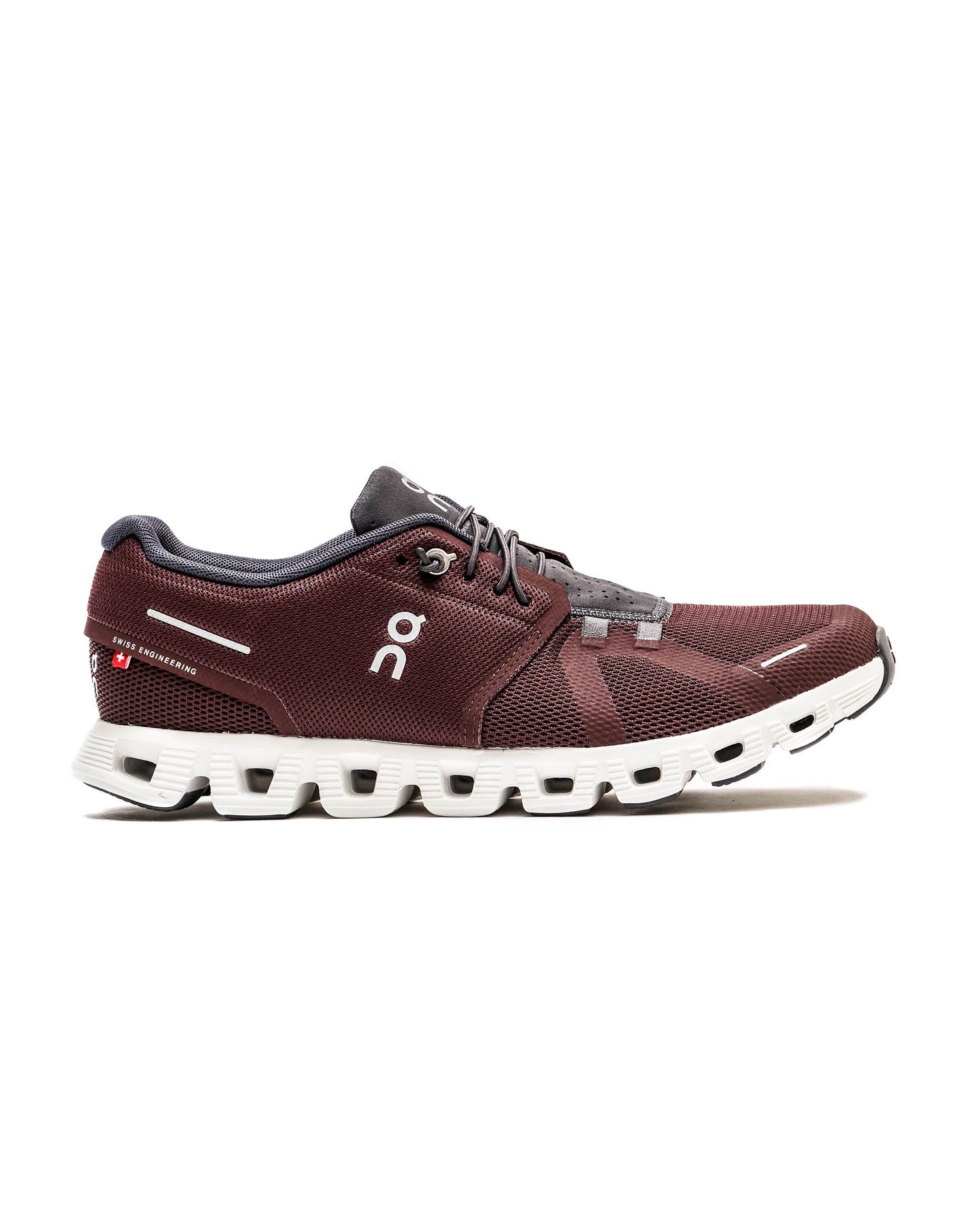 Exclusive ON Running Cloud 5 — 7 — Front View
