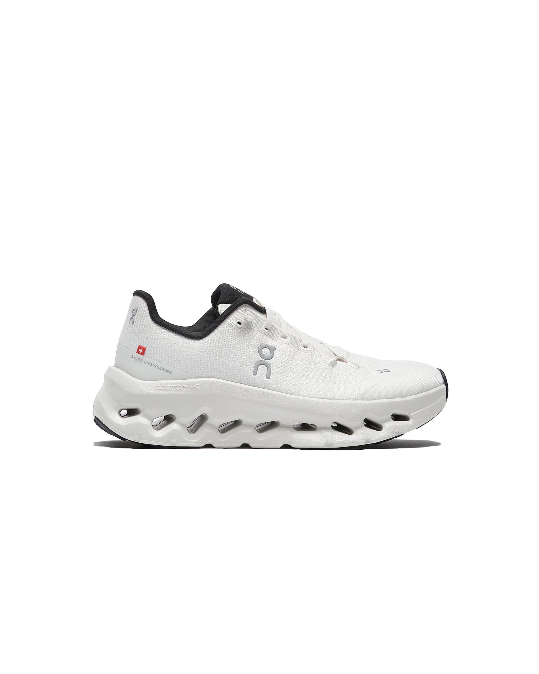 Exclusive On Running WMNS Cloudtilt — 5 — Front View