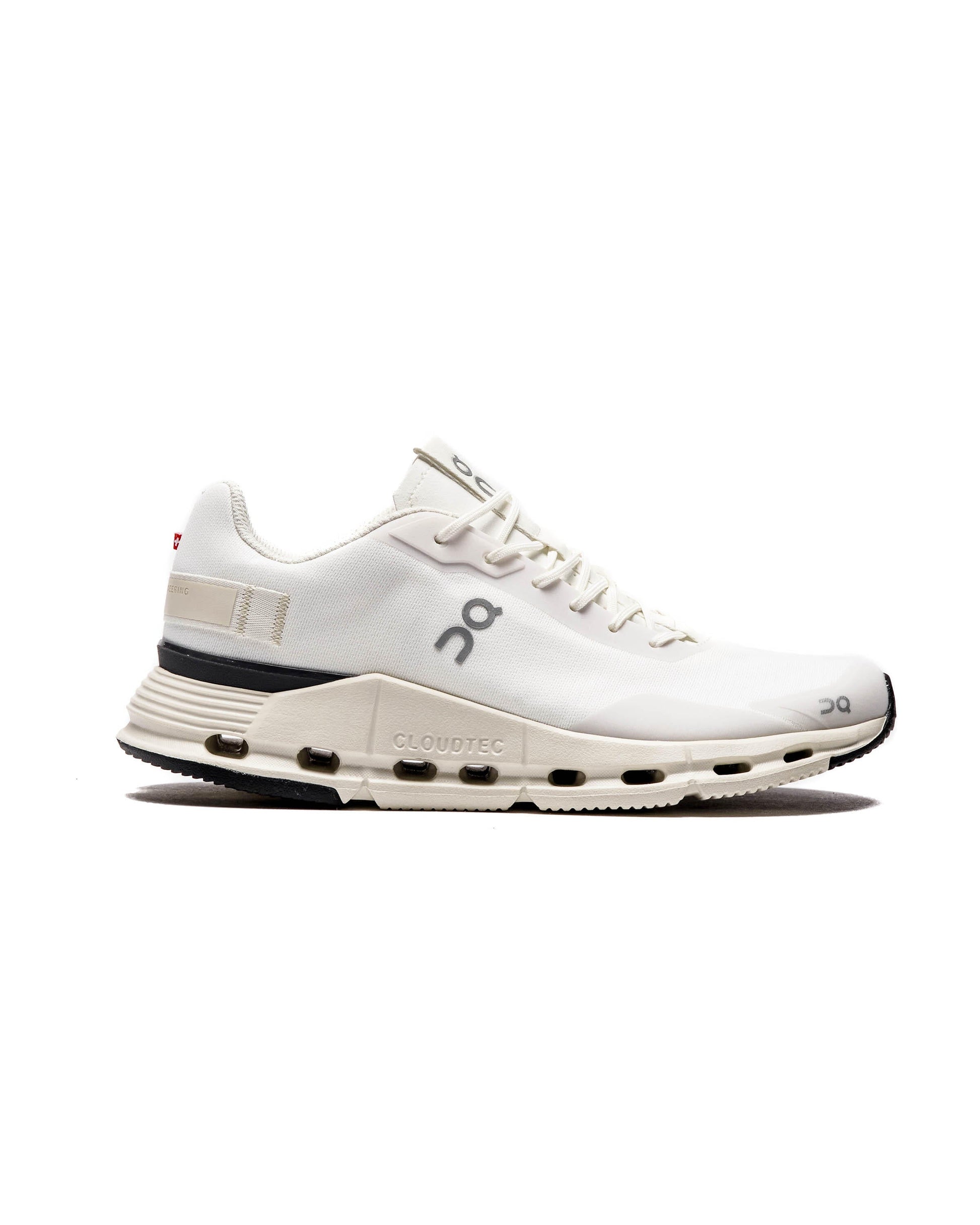 Exclusive ON Running WMNS Cloudnova Form — 5 — Front View