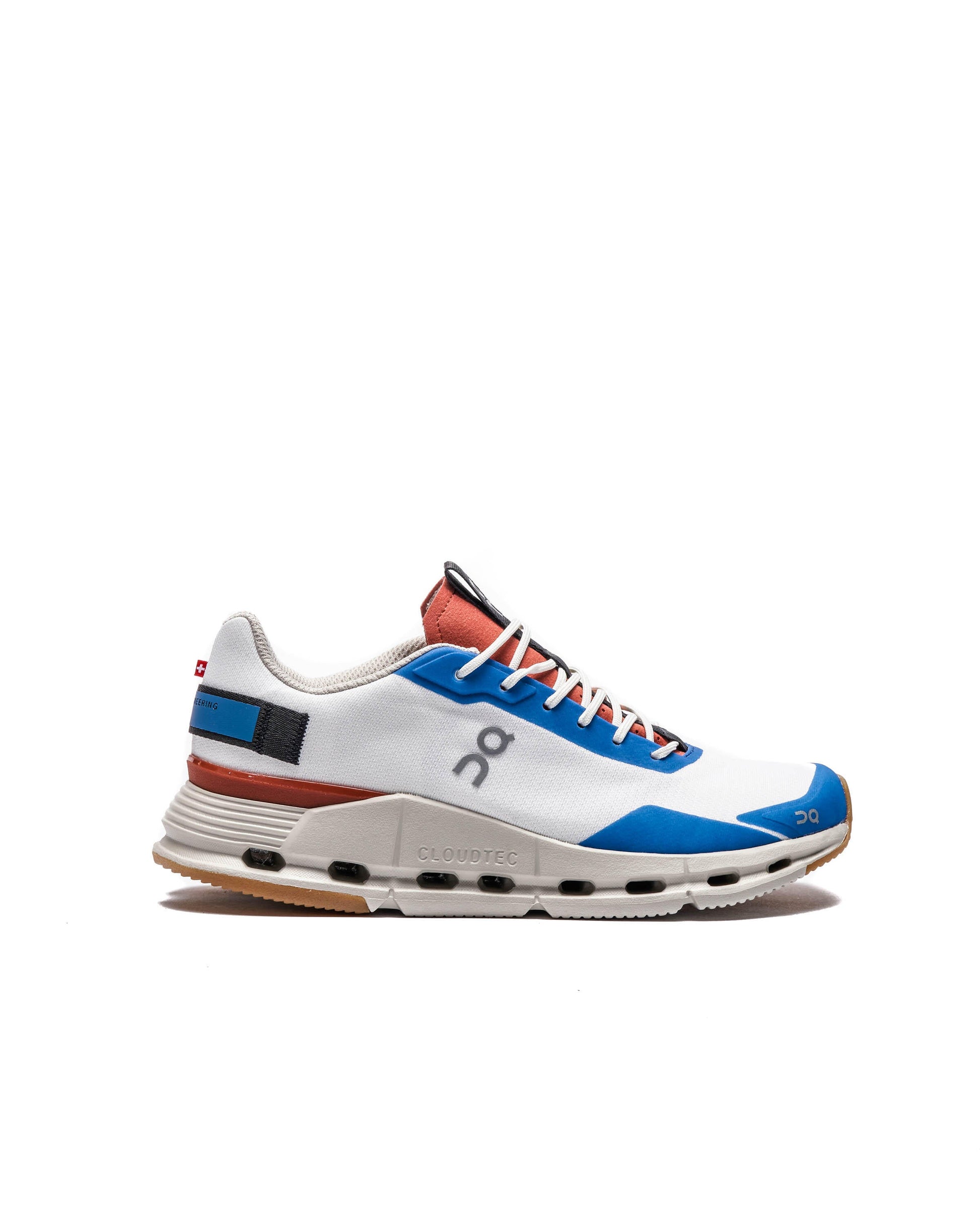 Exclusive ON Running Wmns Cloudnova Form — 5 — Front View
