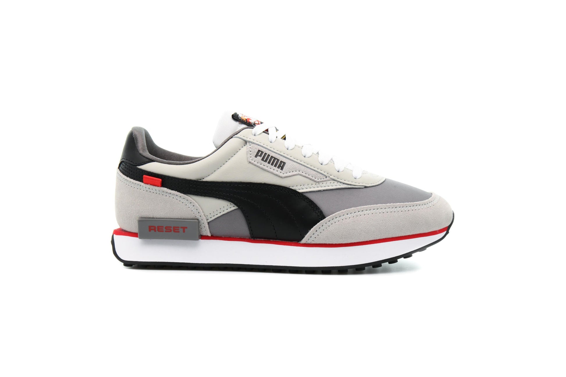 Exclusive Puma FUTURE RIDER NES "SUPER MARIO" — 4.5 — Front View
