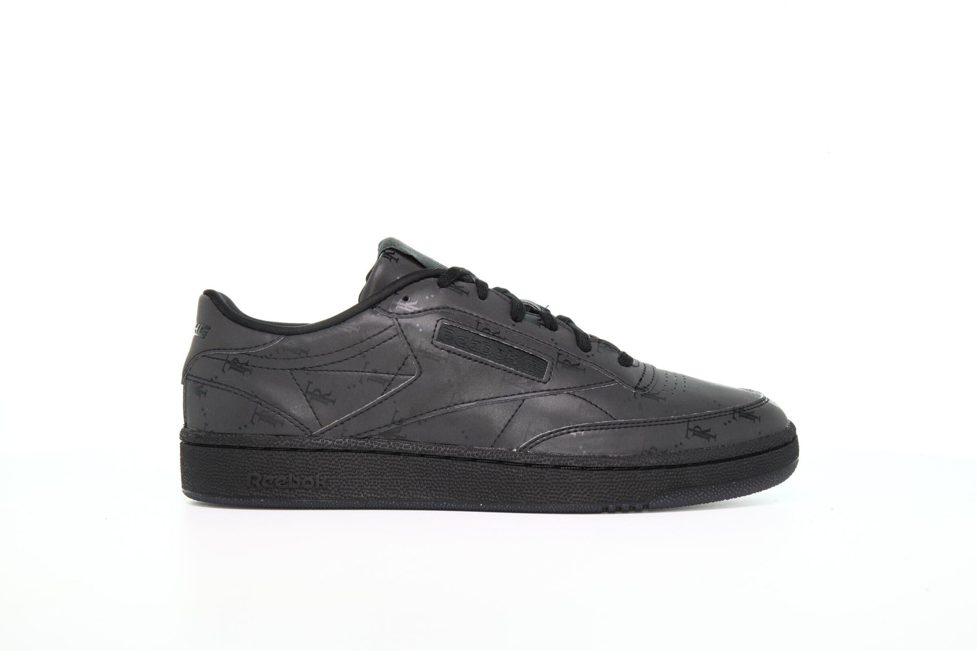 Exclusive Reebok x Très Rasché CLUB C 85 MU "Black" — 5 — Front View