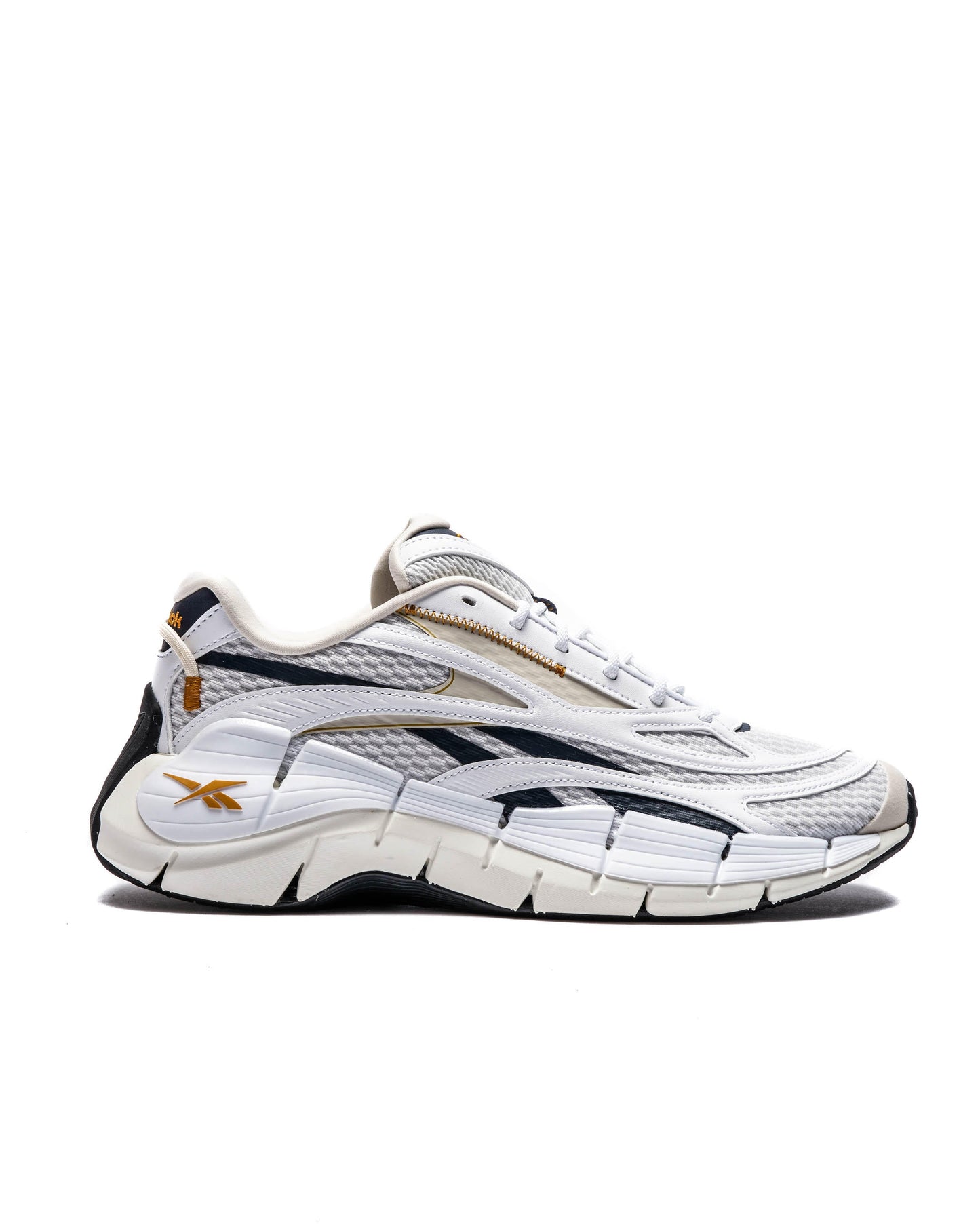 Exclusive Reebok Zig Kinetica 2.5 — 4.5 — Front View