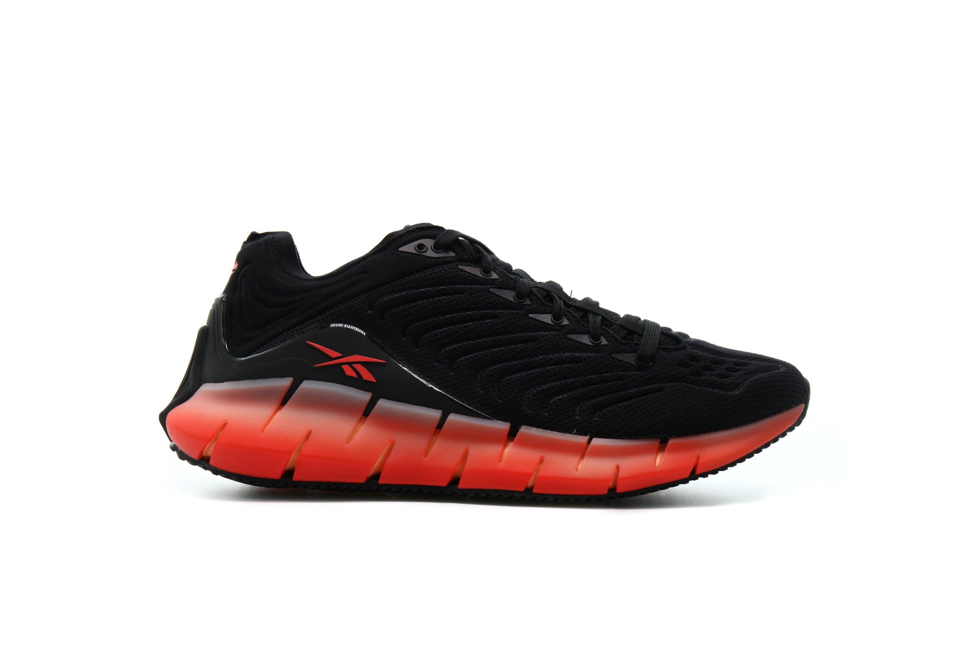 Exclusive Reebok ZIG KINETICA "Black" — 5 — Front View
