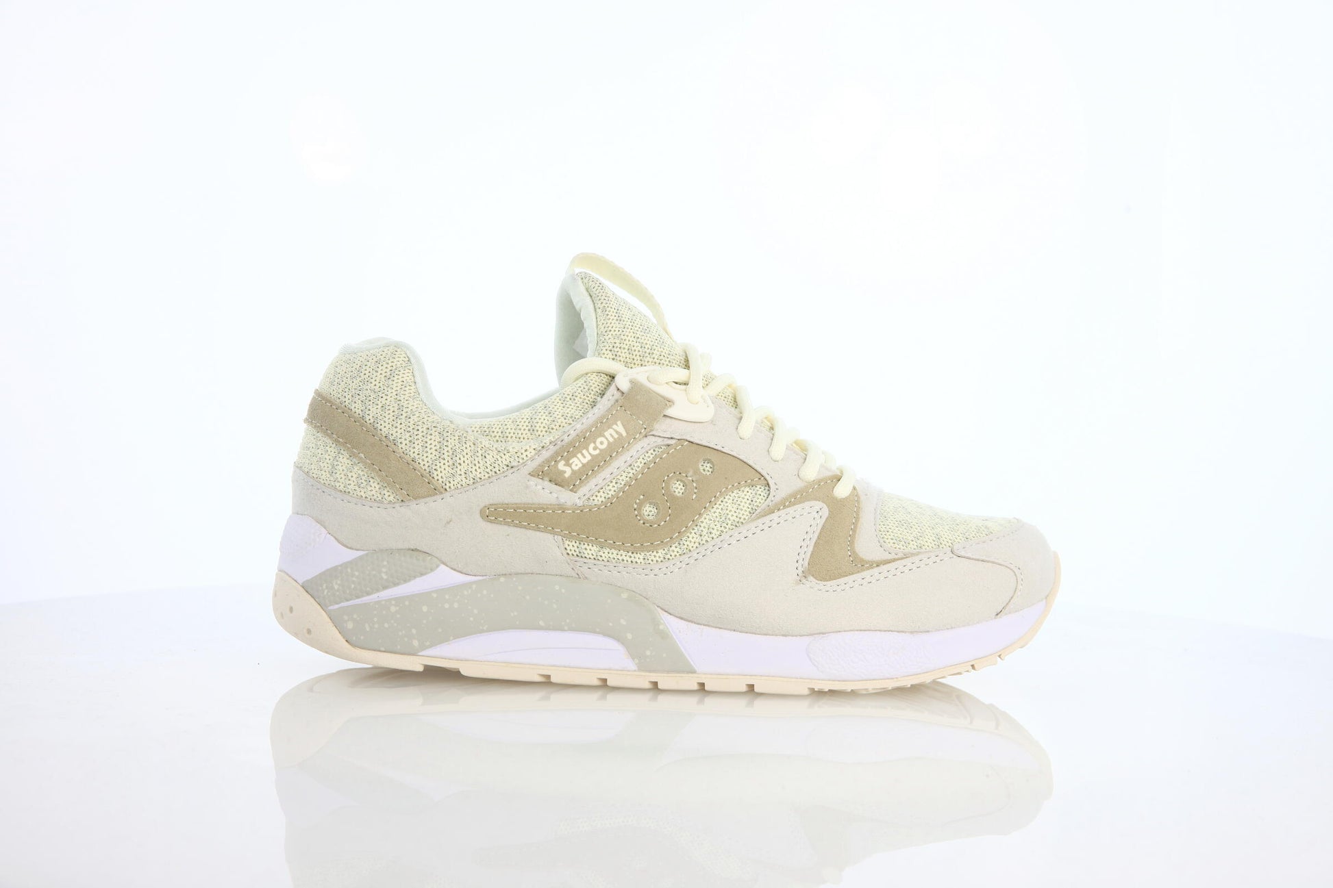 Exclusive Saucony Grid 9000 Knit "Cream" — 4.5 — Front View