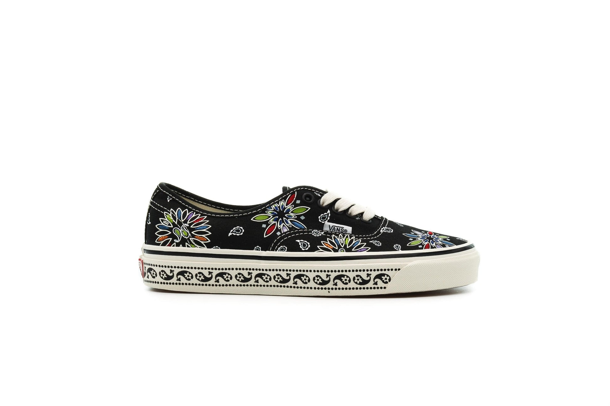 Exclusive Vans AUTHENTIC — 3.5 — Front View